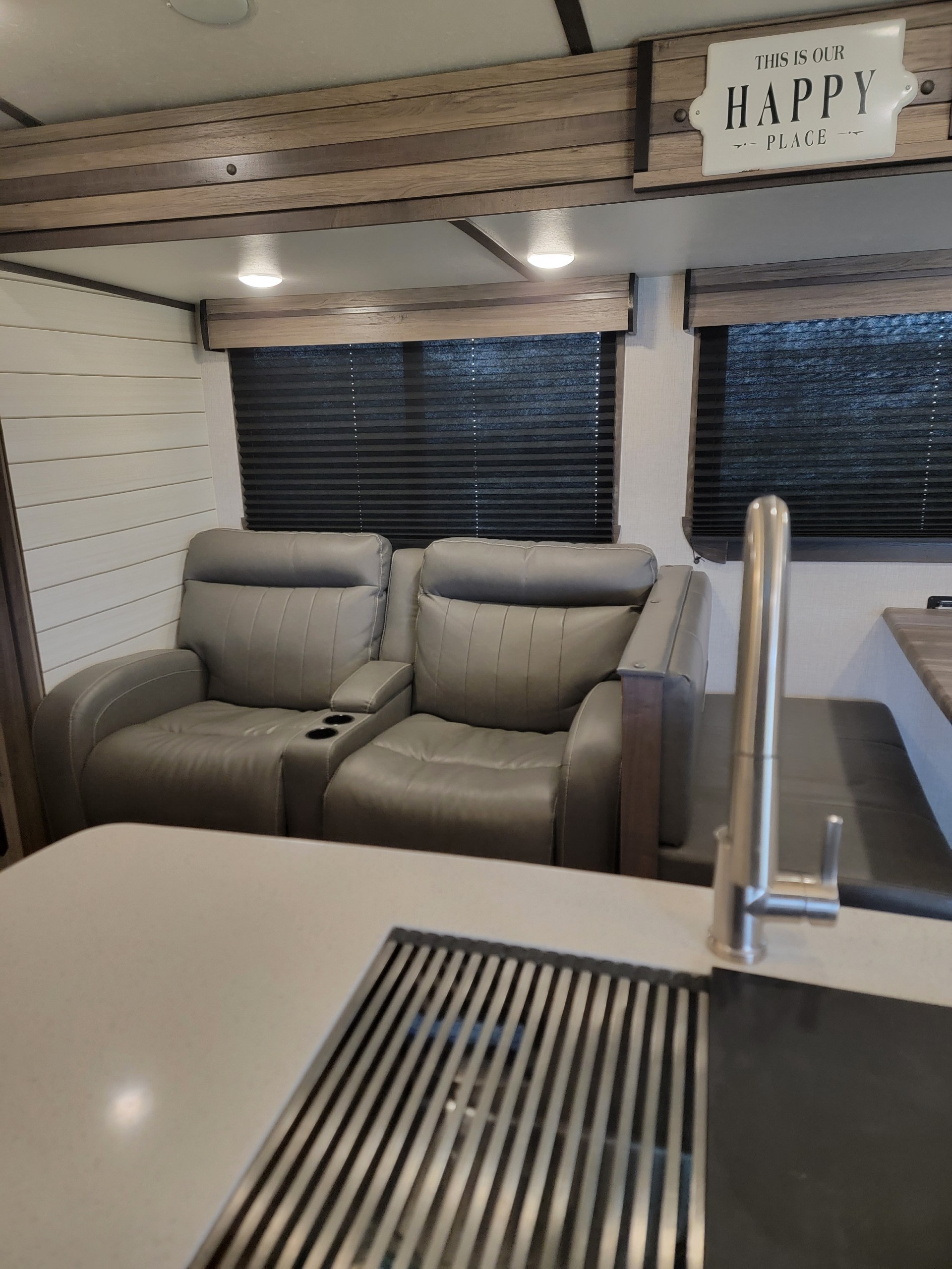 Travel trailer RV Rental 