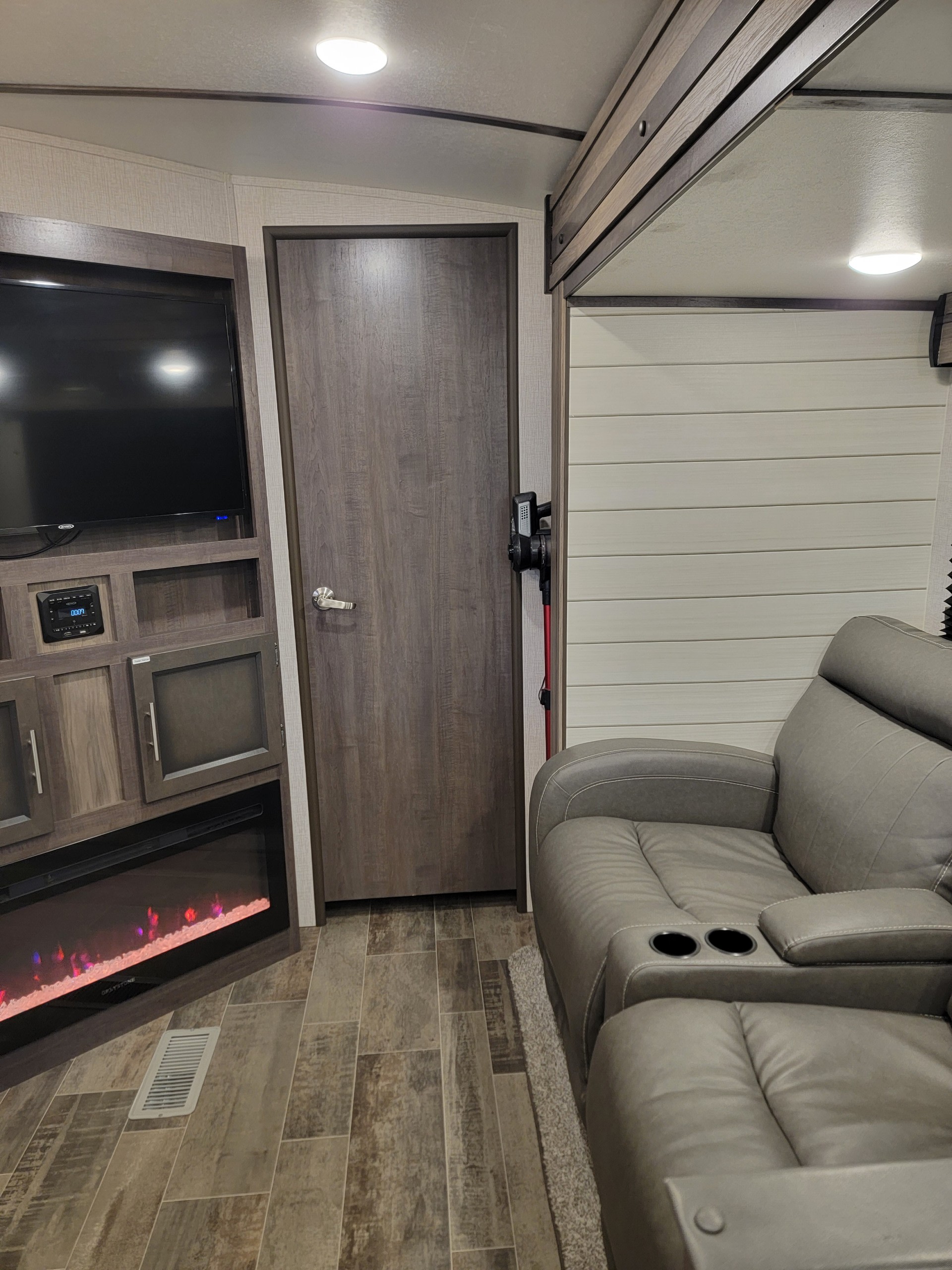 Travel trailer RV Rental 