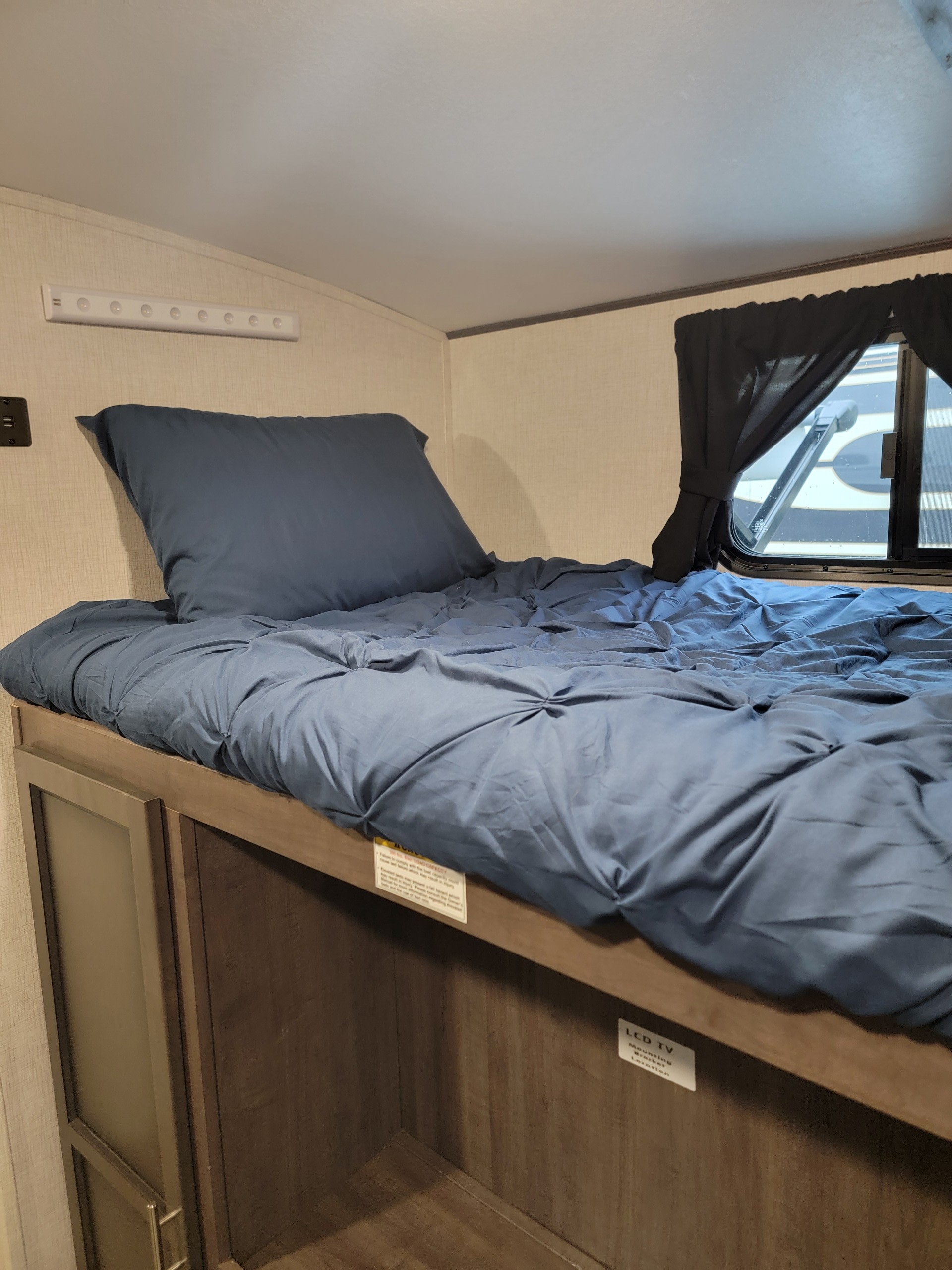 Travel trailer RV Rental 