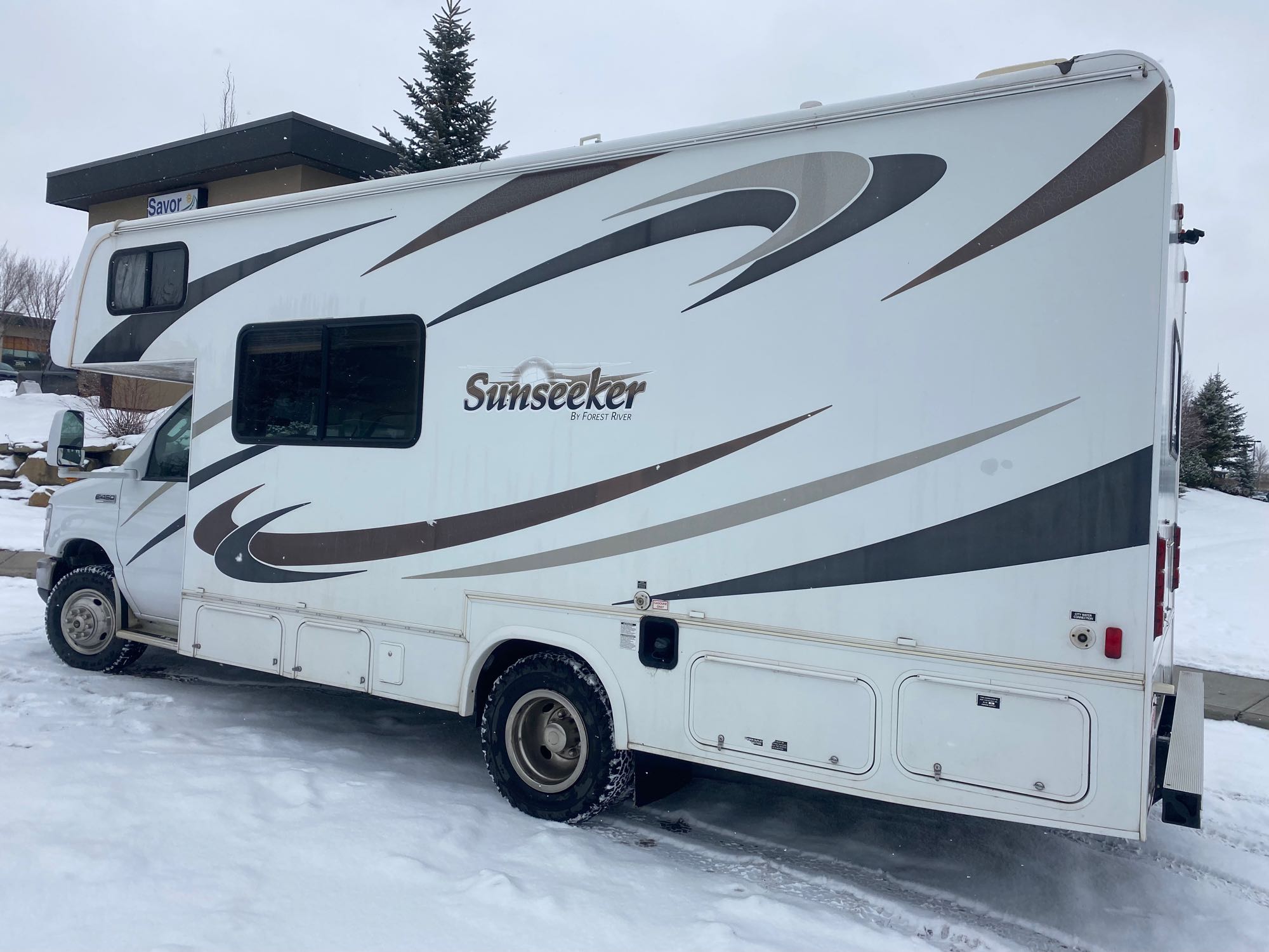 2009 Forest River Sunseeker View 5 - Calgary RV Rental Details