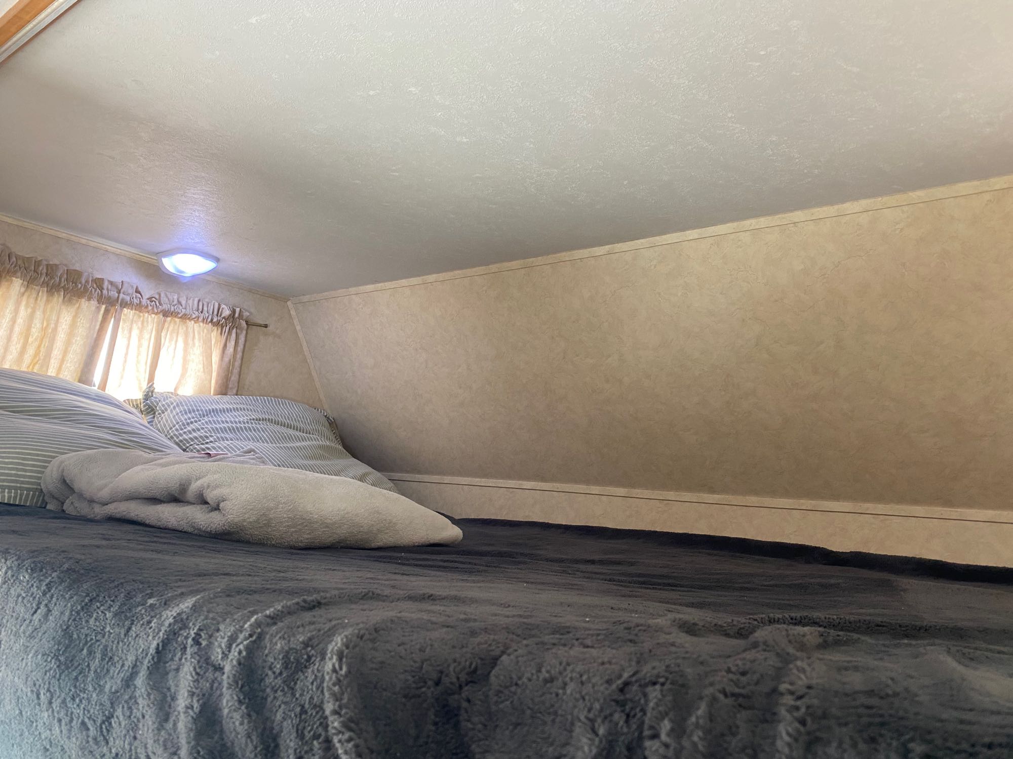 2009 Forest River Sunseeker View 15 - Calgary RV Rental Details