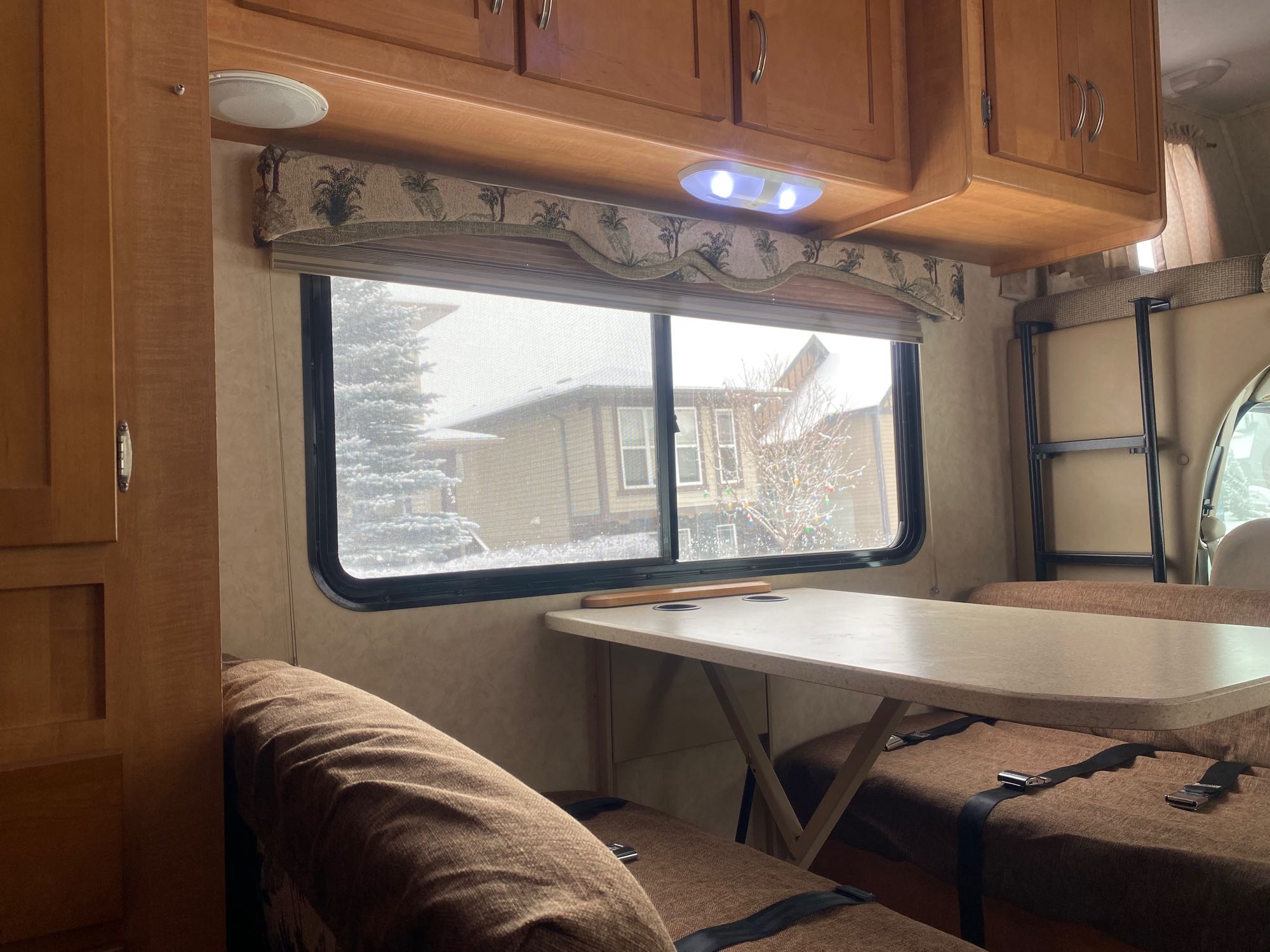 2009 Forest River Sunseeker View 16 - Calgary RV Rental Details