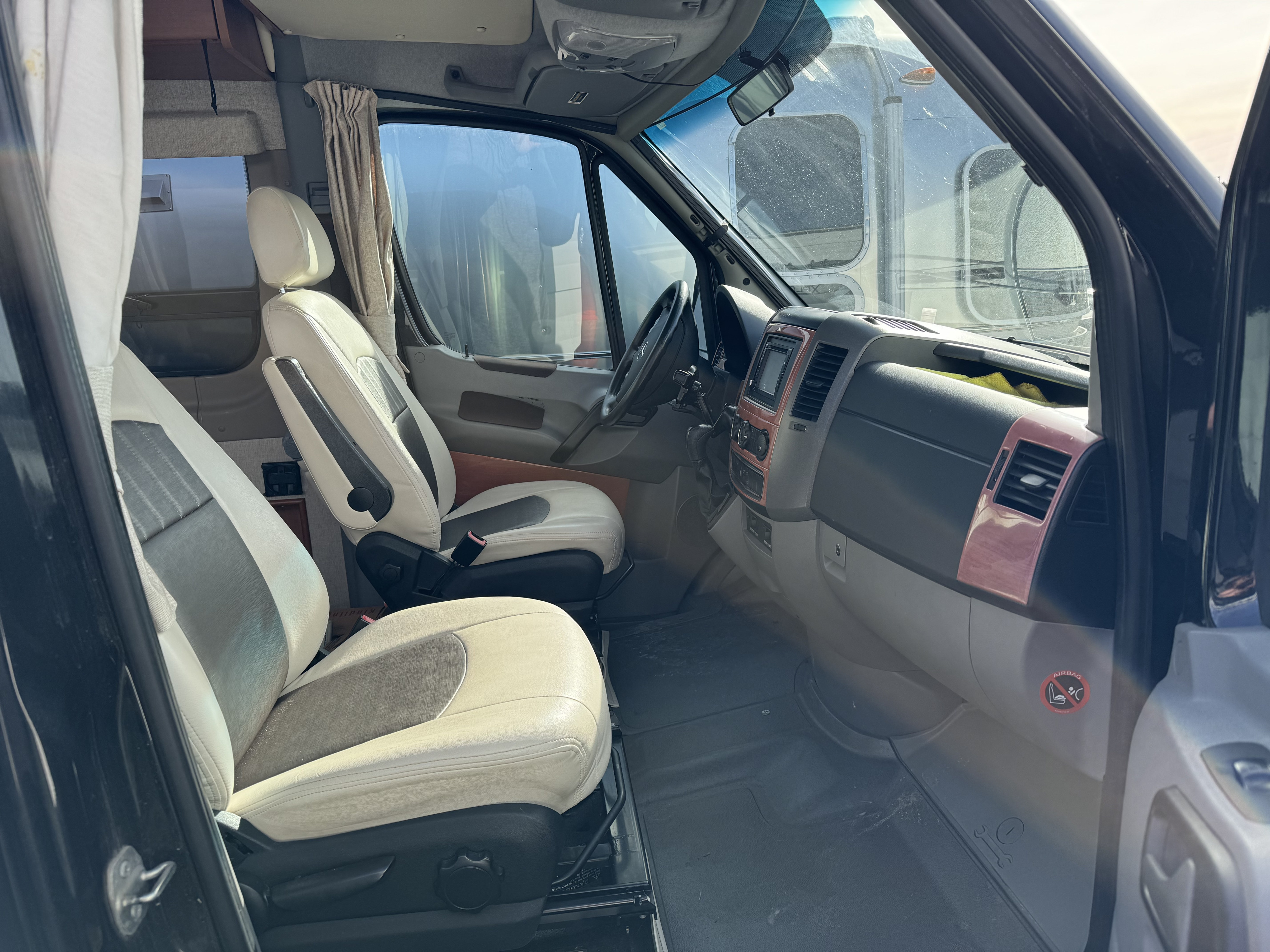 Camper van RV Rental 