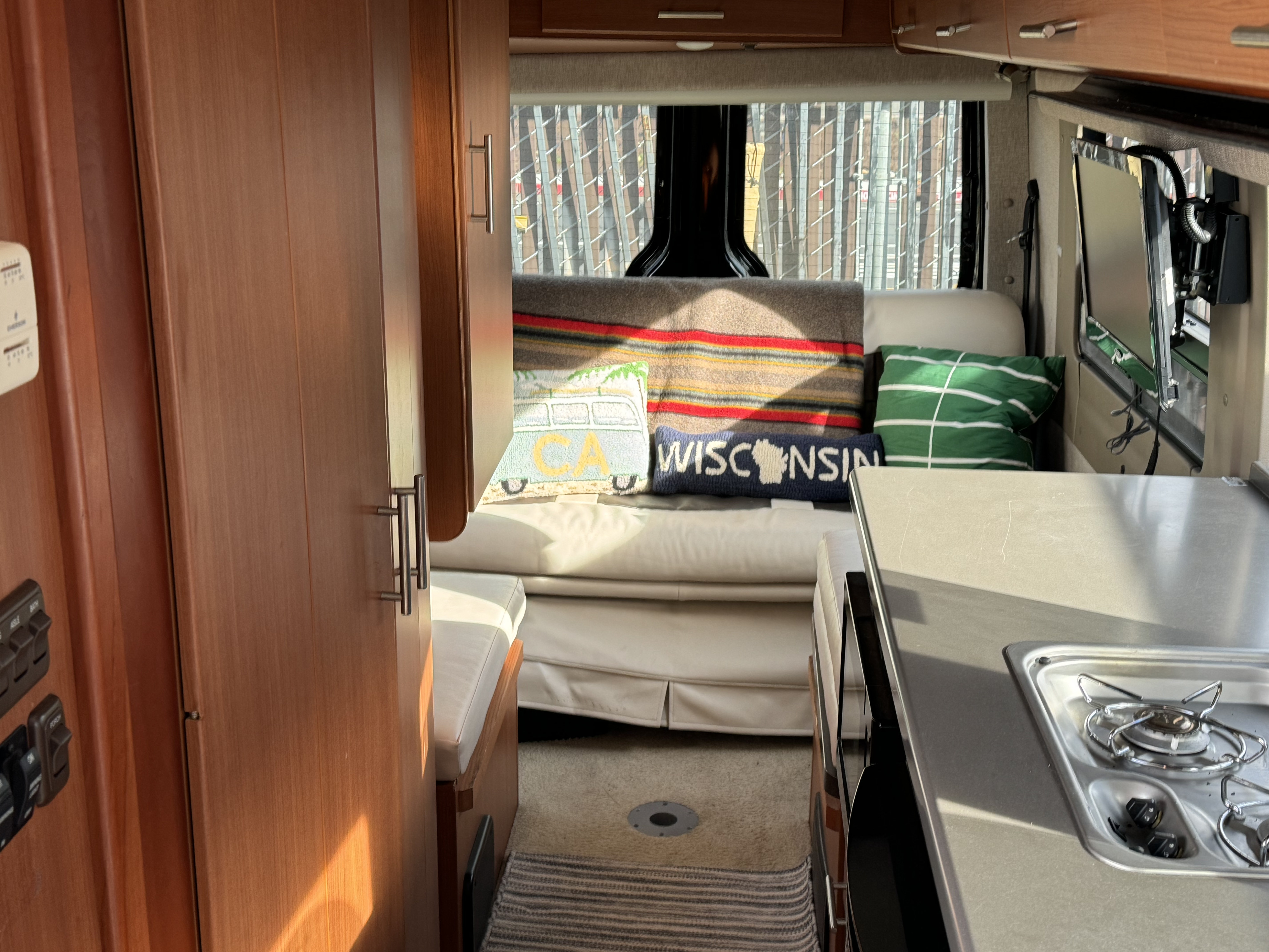 Camper van RV Rental 