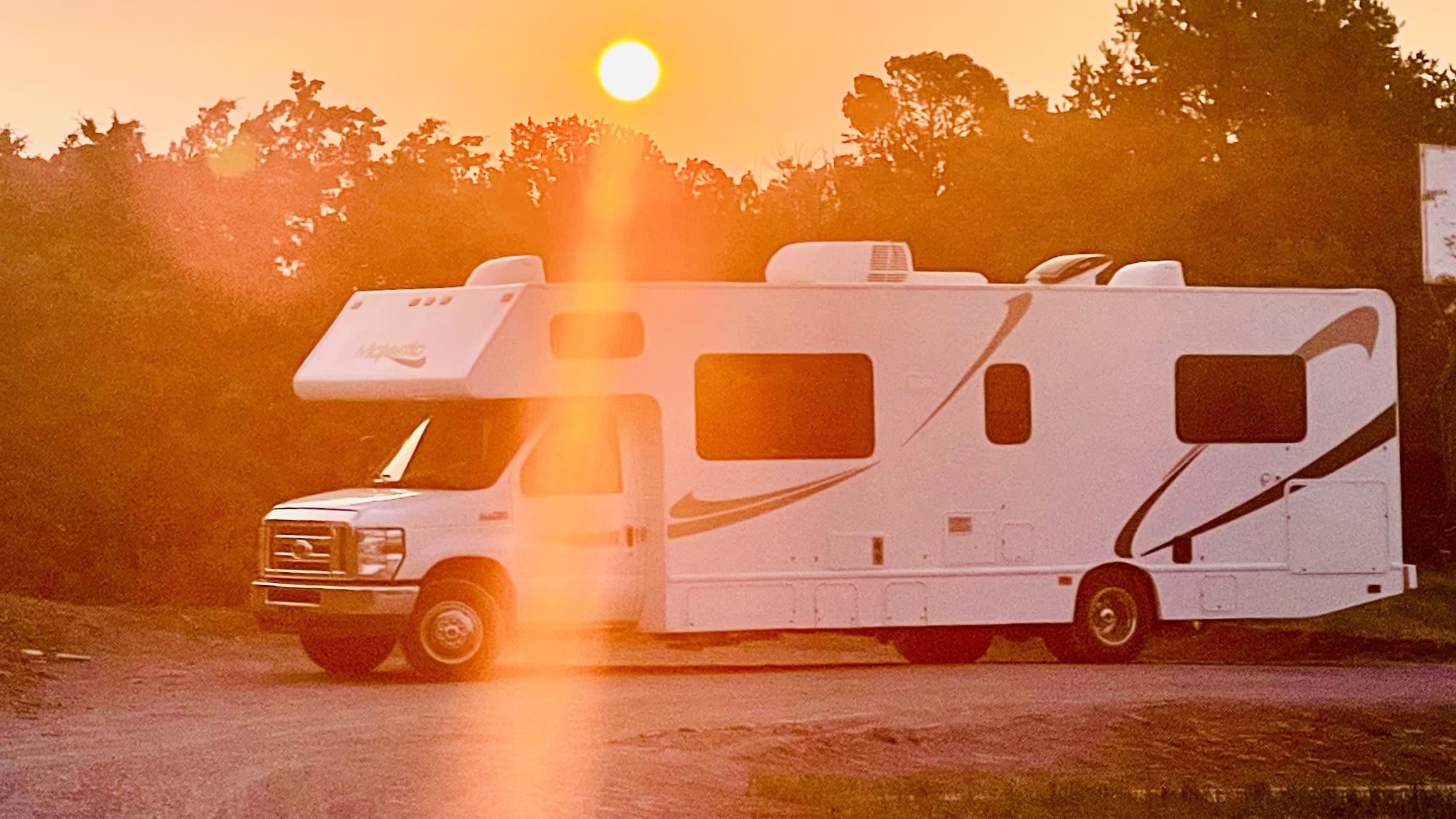 2016 Thor Majestic with room for the whole family