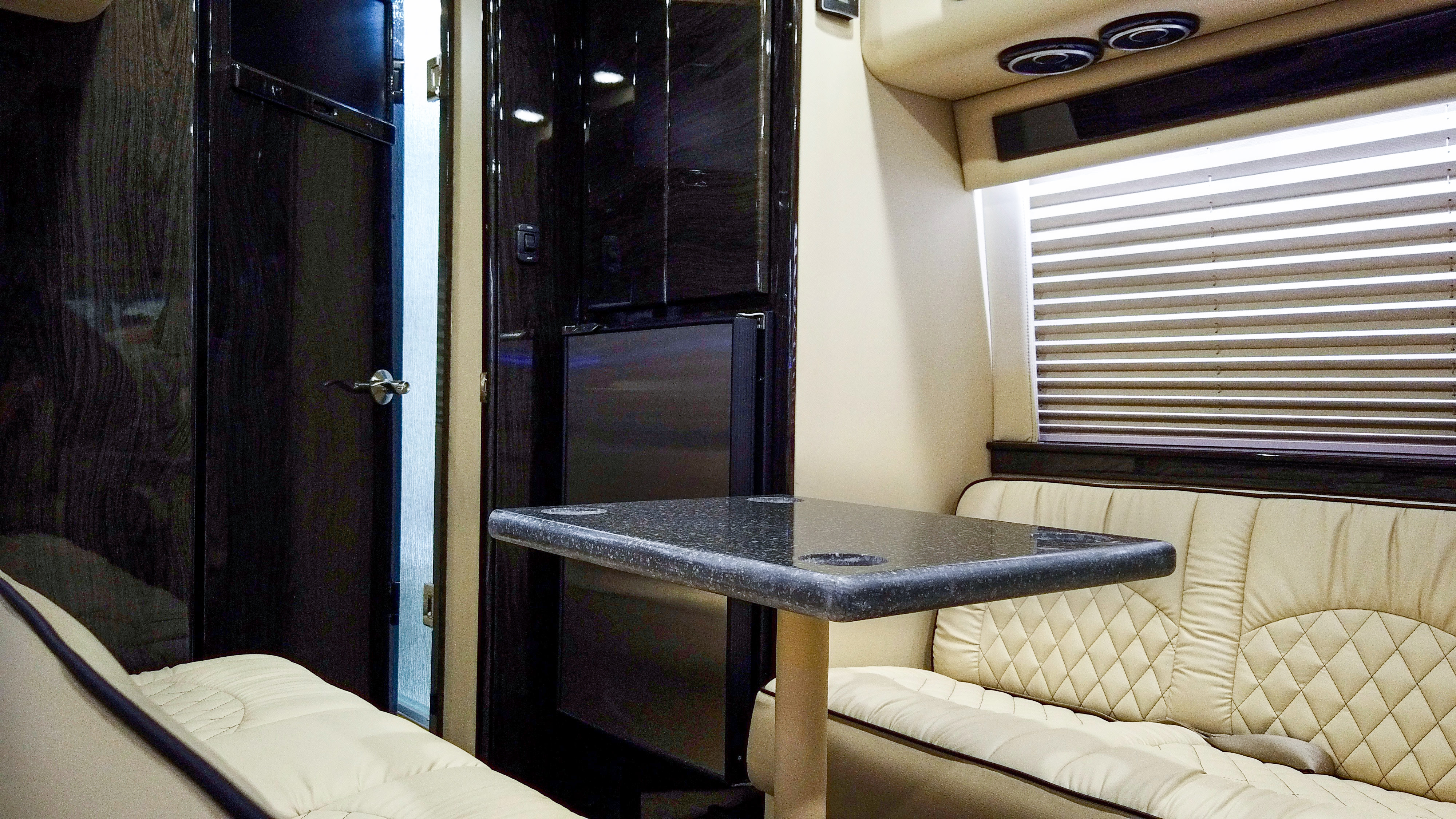 2024 Ultimate Toys Luxury RV