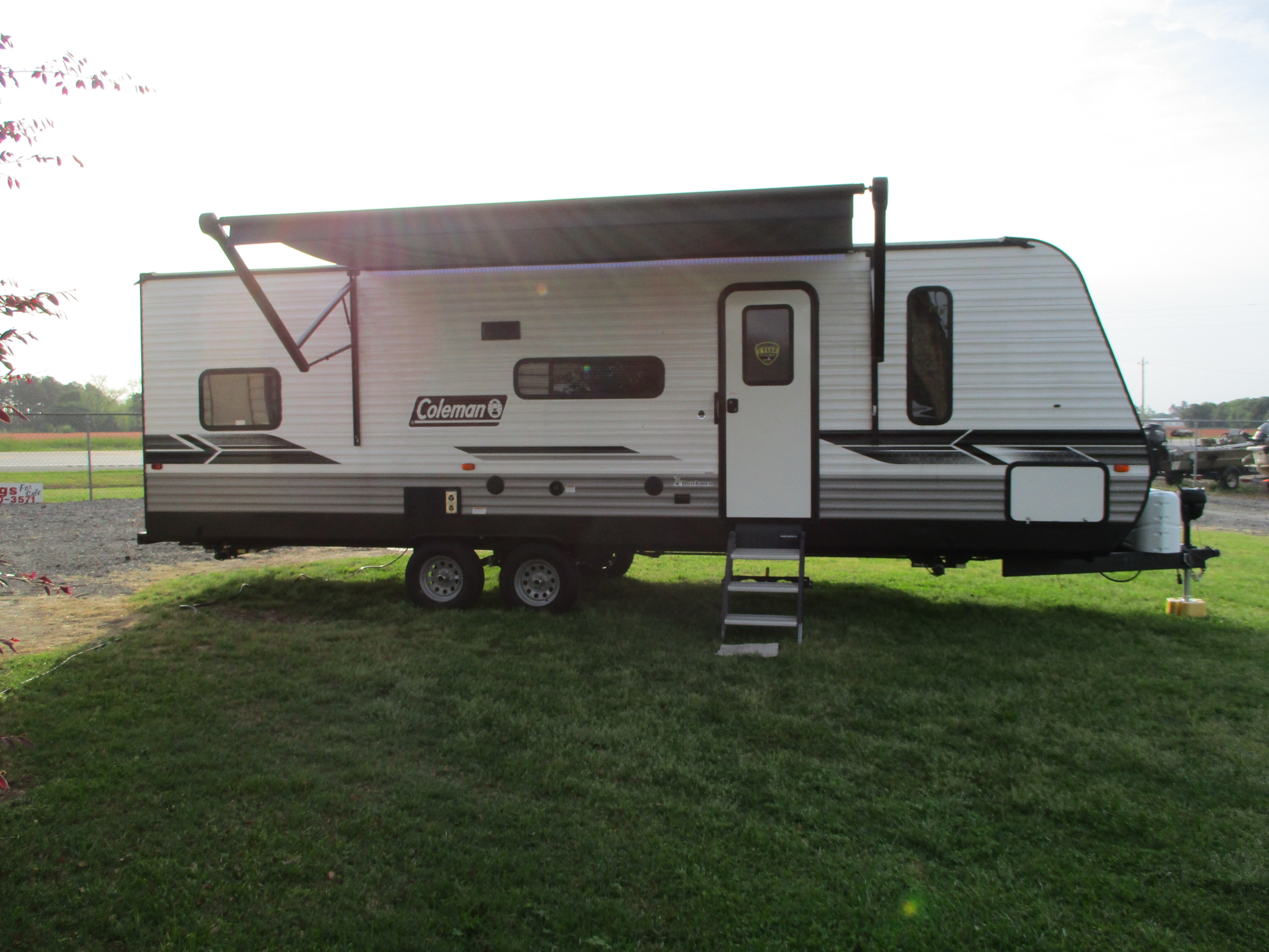 2023 Dutchmen Coleman Lantern LT