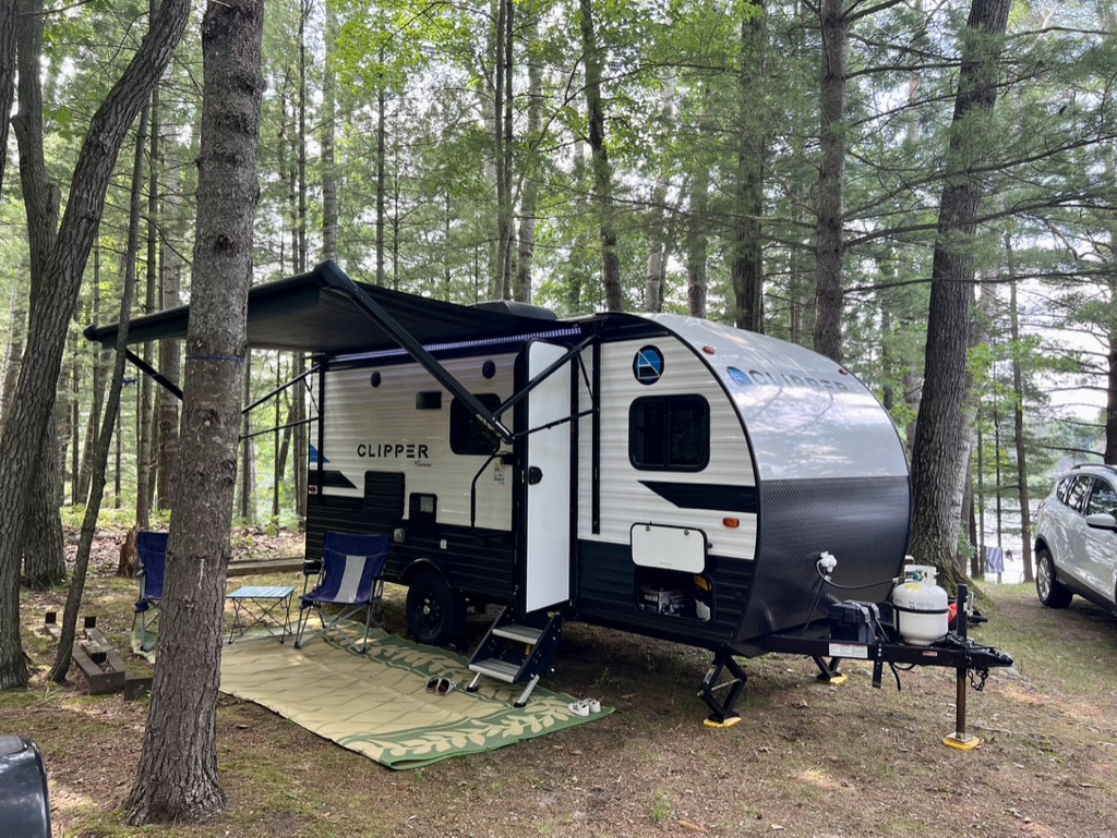 2021 Clipper Ultra Lite - 17 ft Bunkhouse