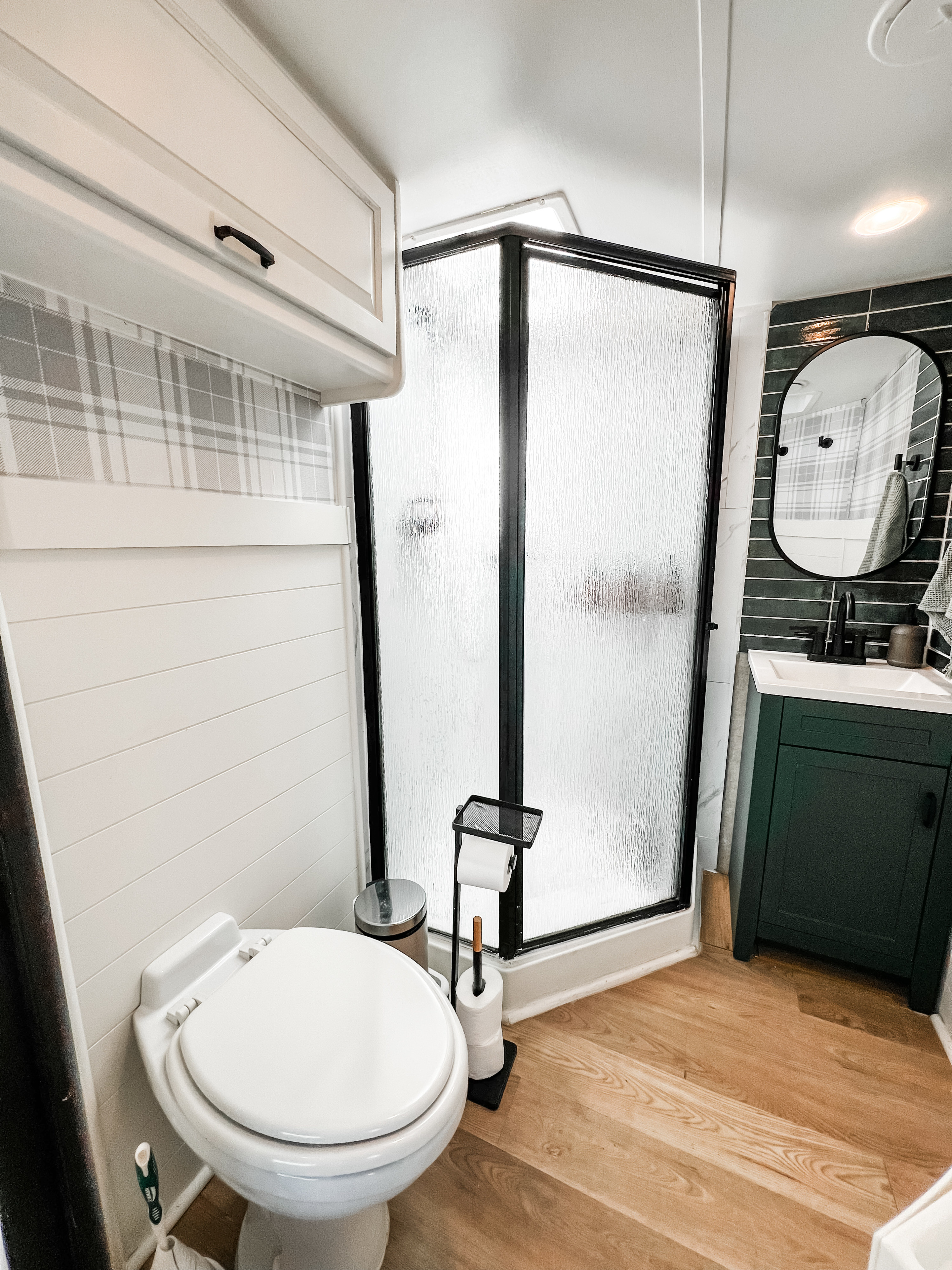 Fifth-wheel RV Rental 