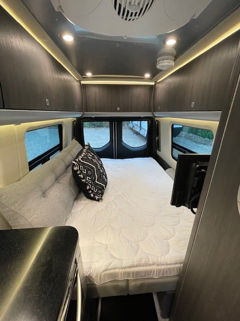 bed in down position. Airstream Interstate 2022