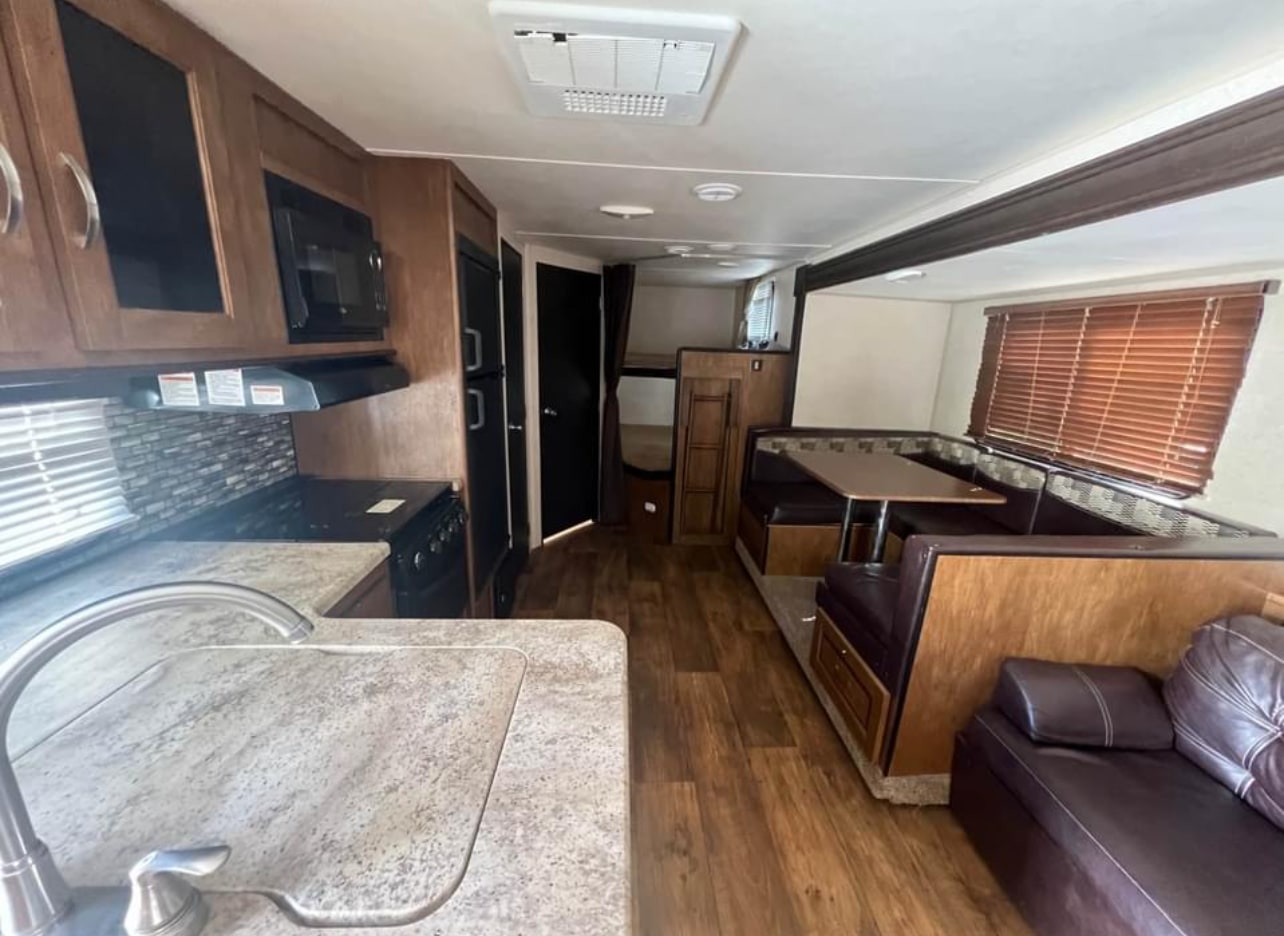 Toy hauler RV Rental 