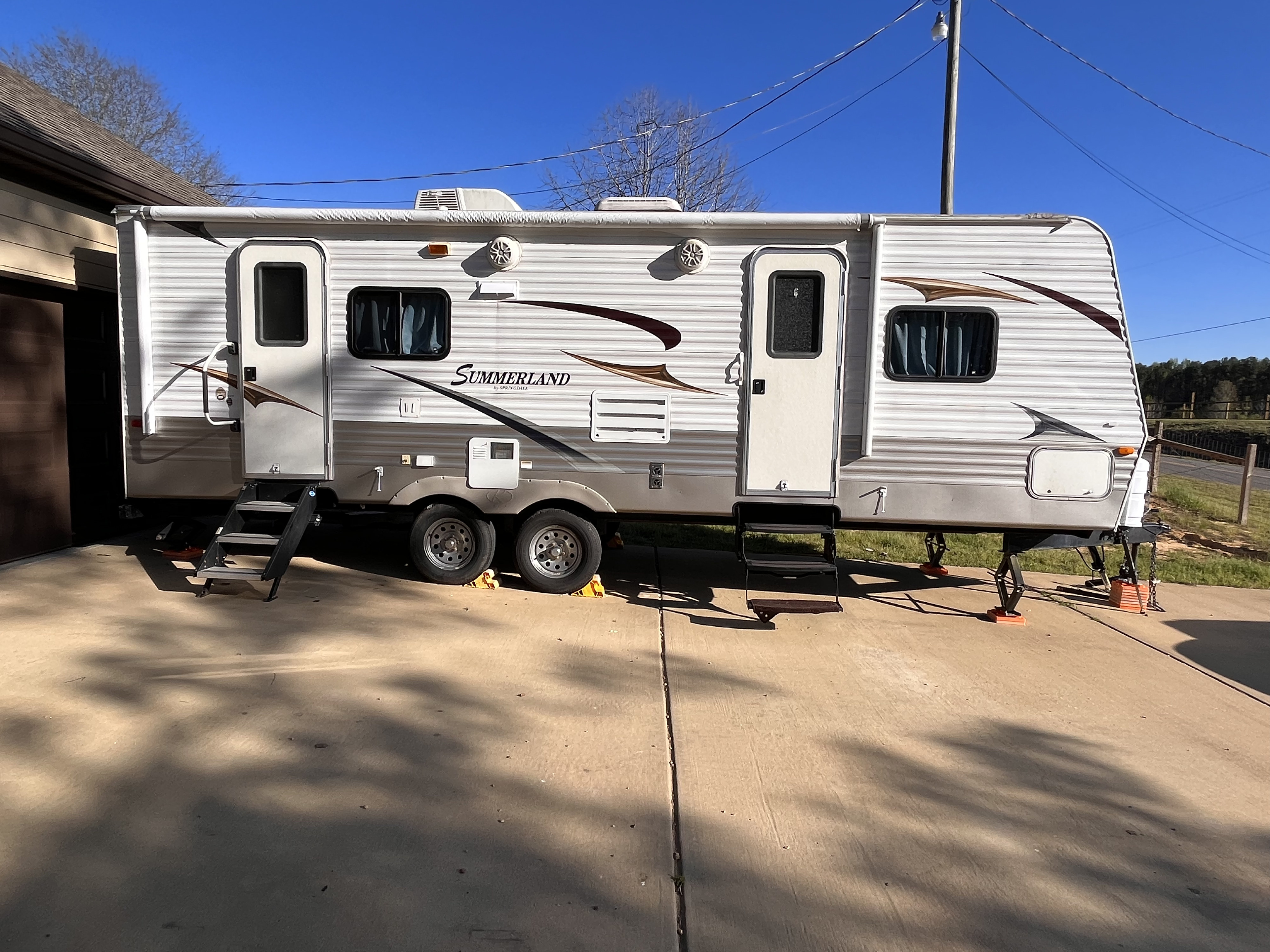 2011 Summerland 2570RL