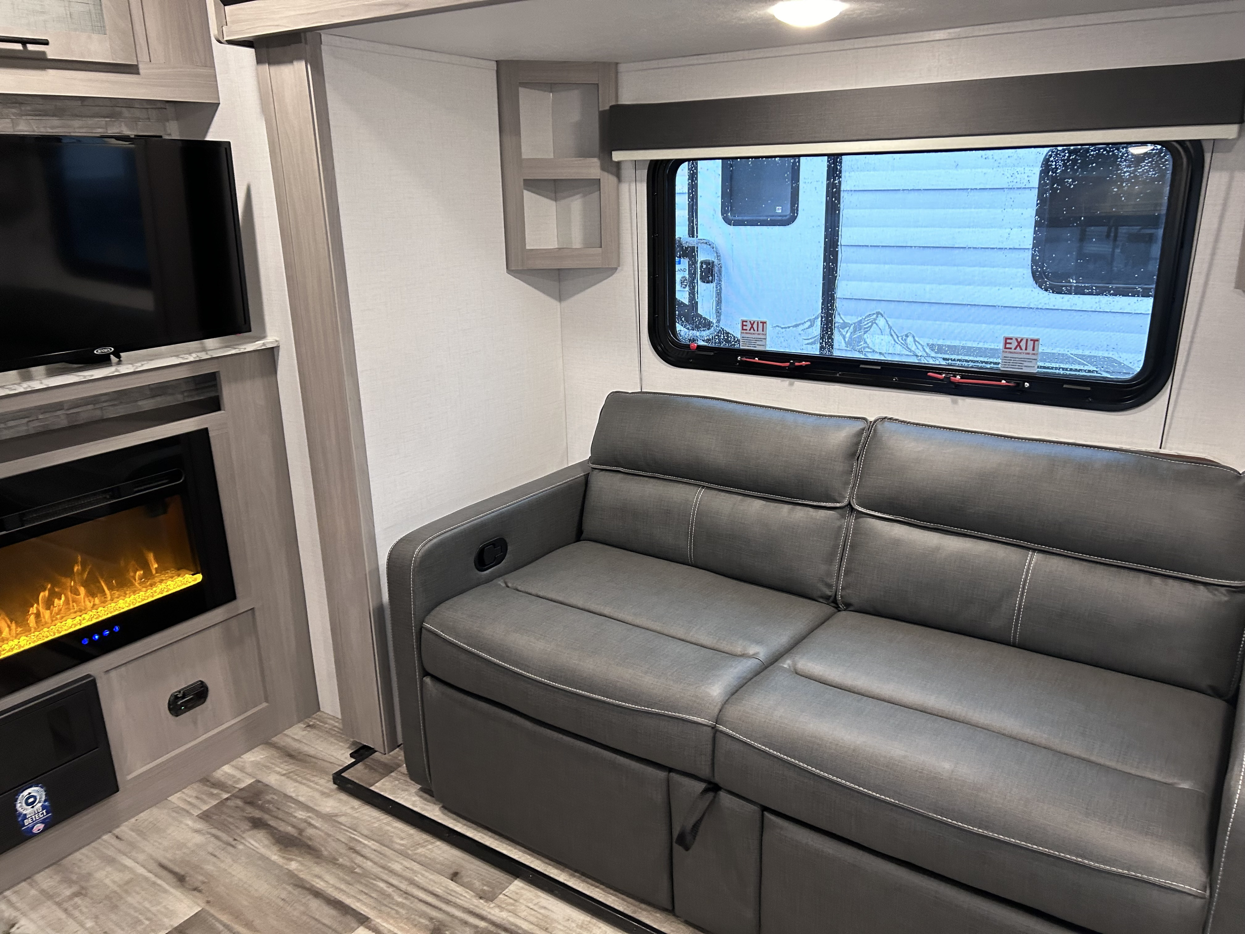 Travel trailer RV Rental 