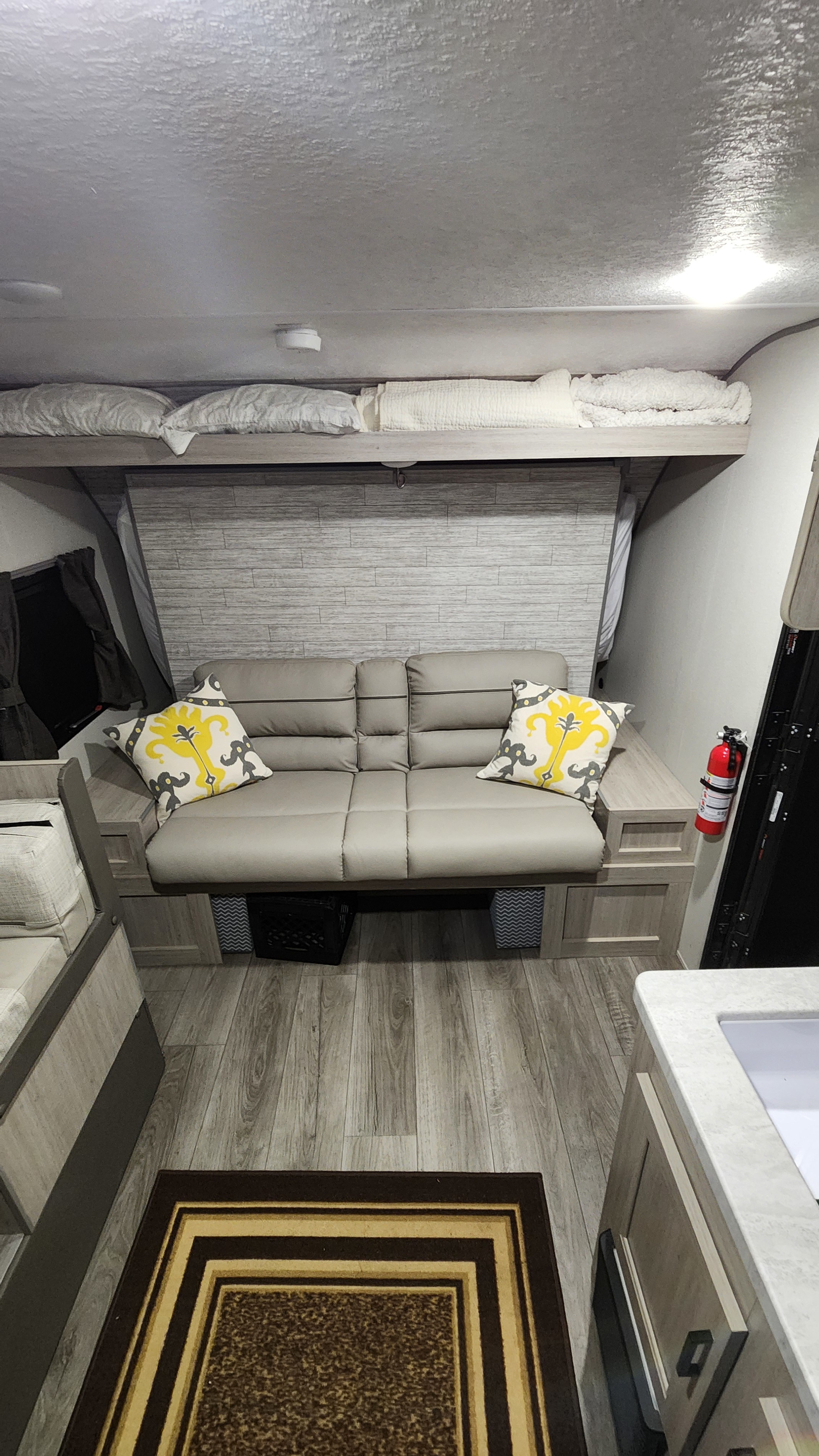 Travel trailer RV Rental 