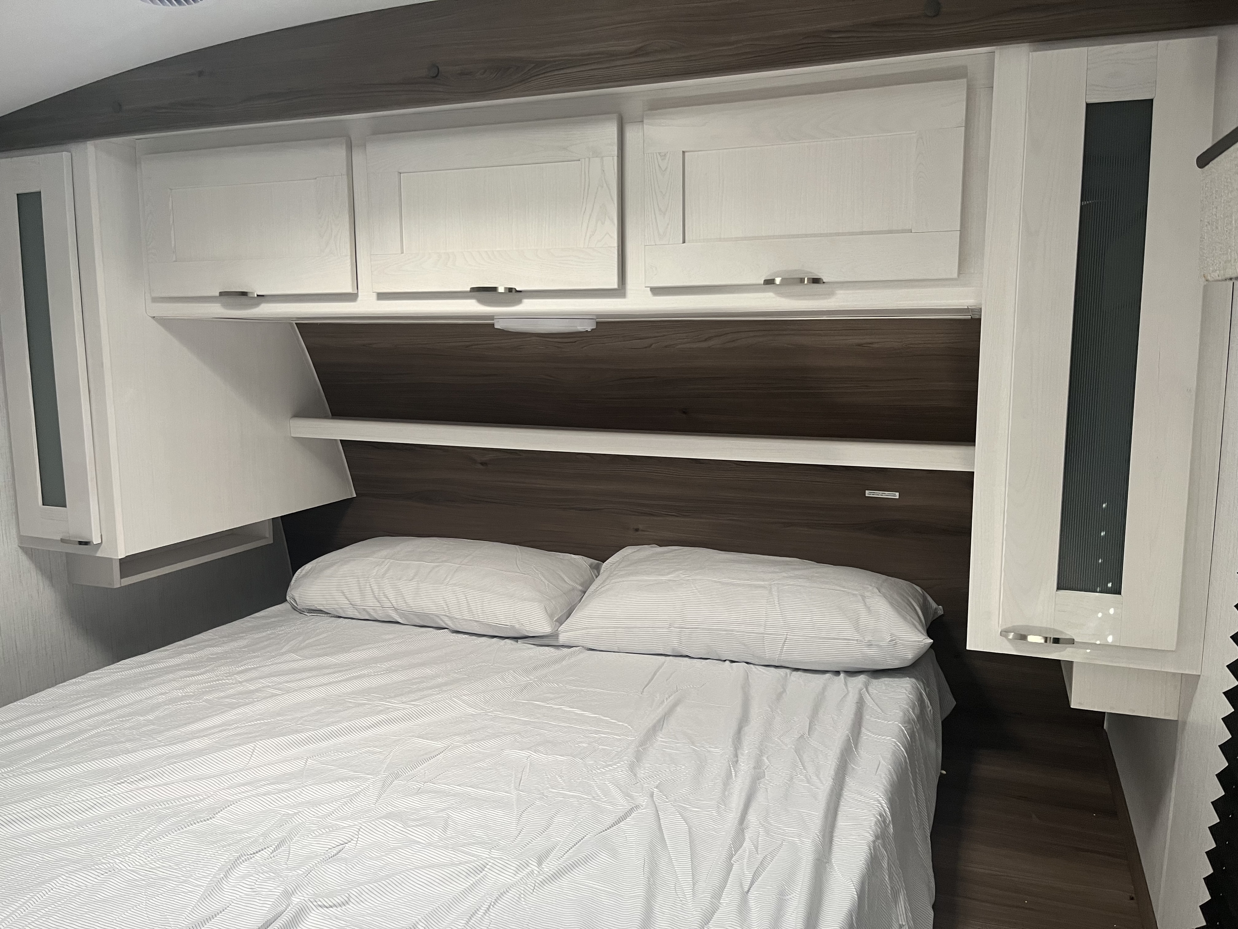 Master with King Bed. Cruiser RV MPG 2023