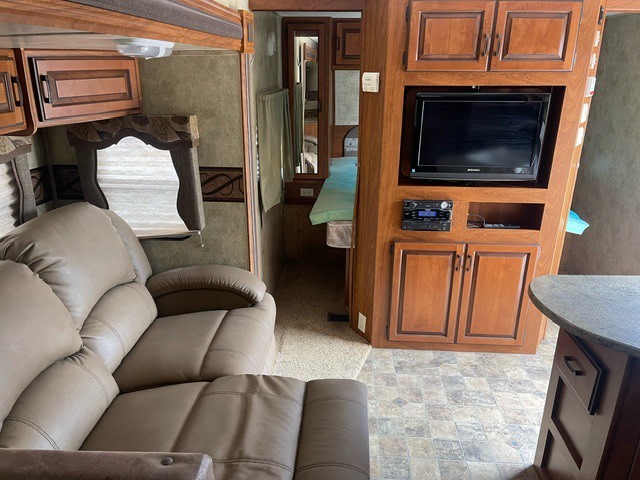 2012 Keystone RV Laredo Travel trailer Rental in Appleton, WI | Outdoorsy