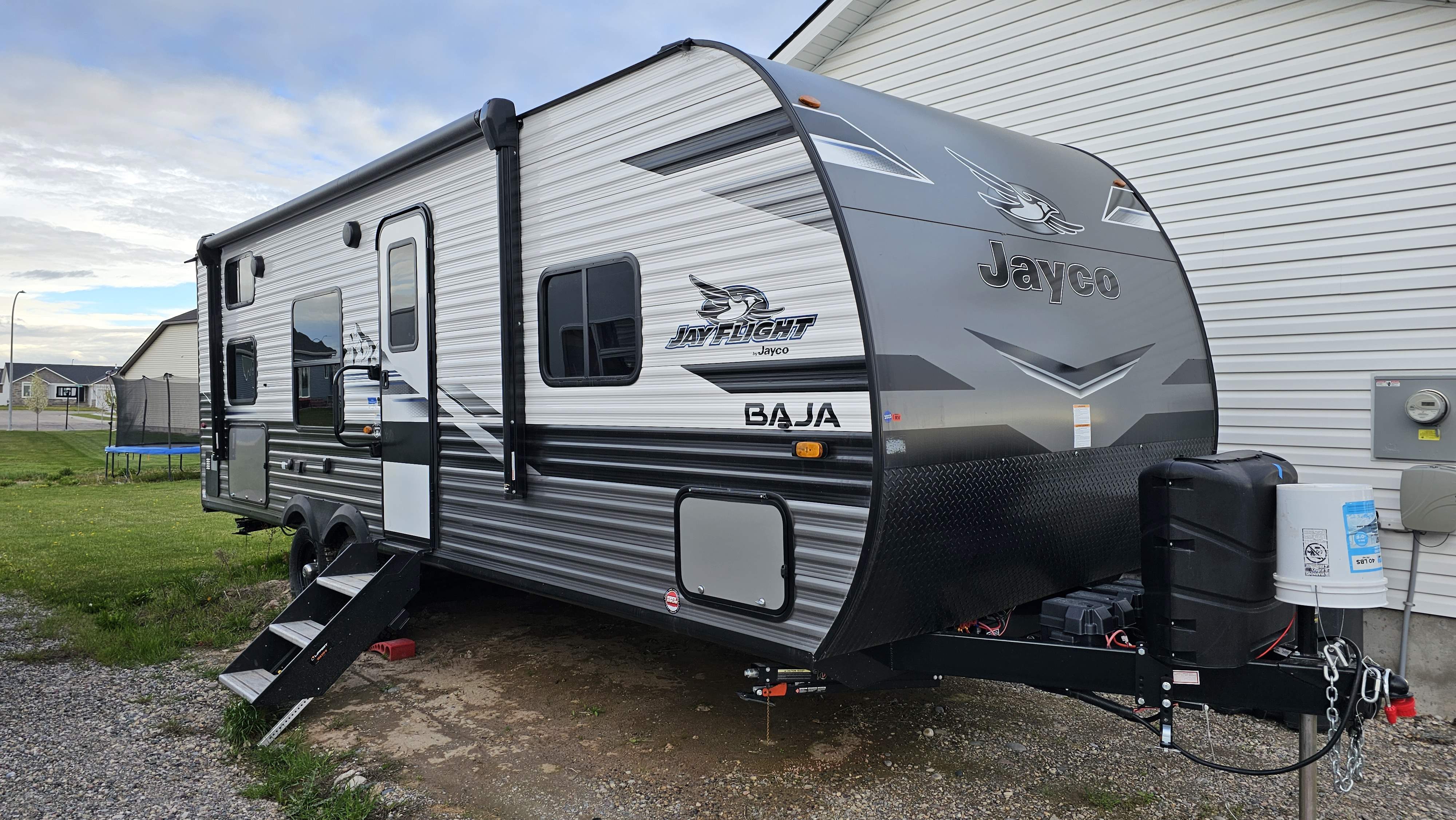 No Hassle bunkhouse! Adventure ready!