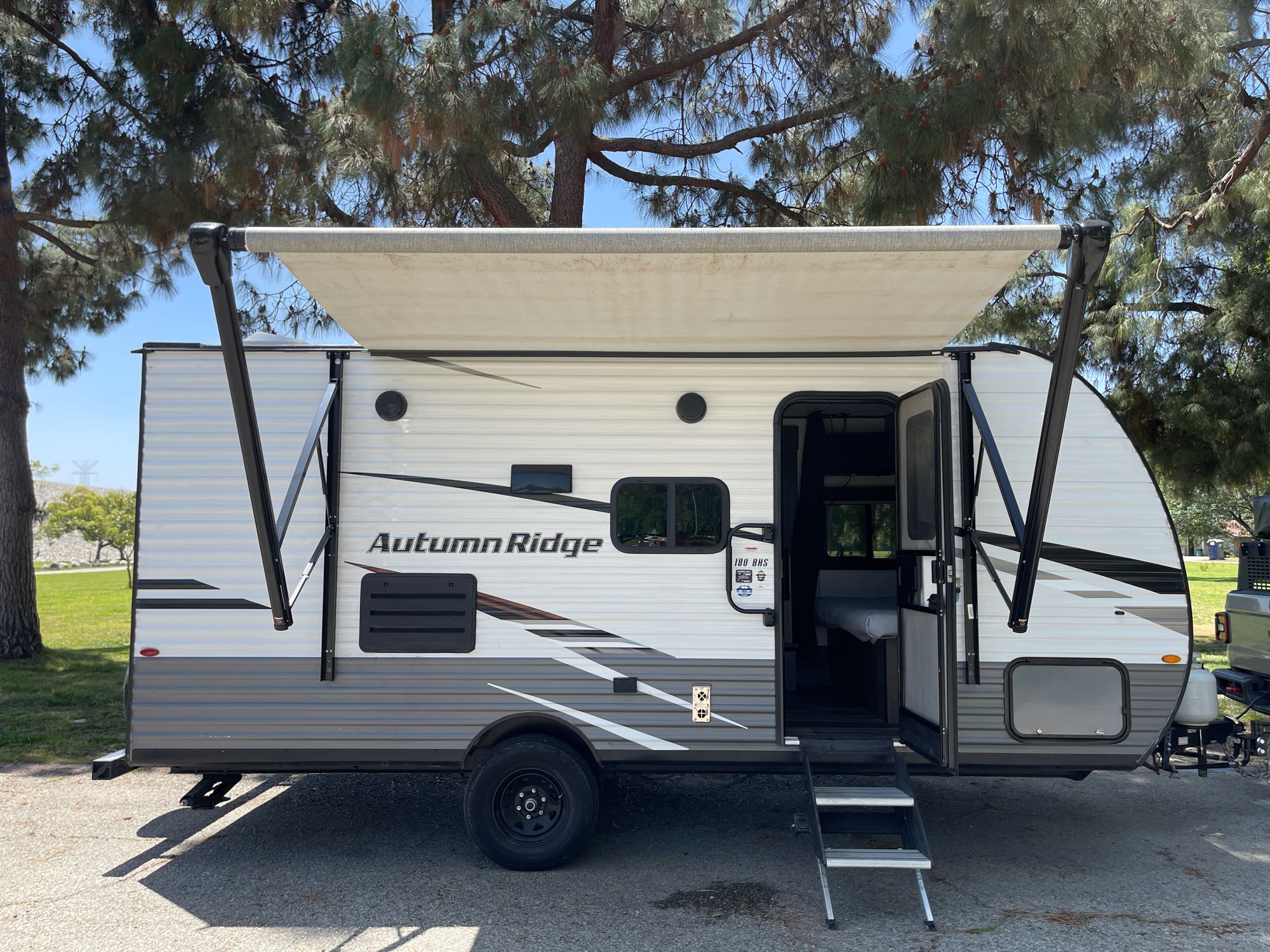 (05)2023 180BHS easy towing +full size fridge +bunk bed+pop out(No burning