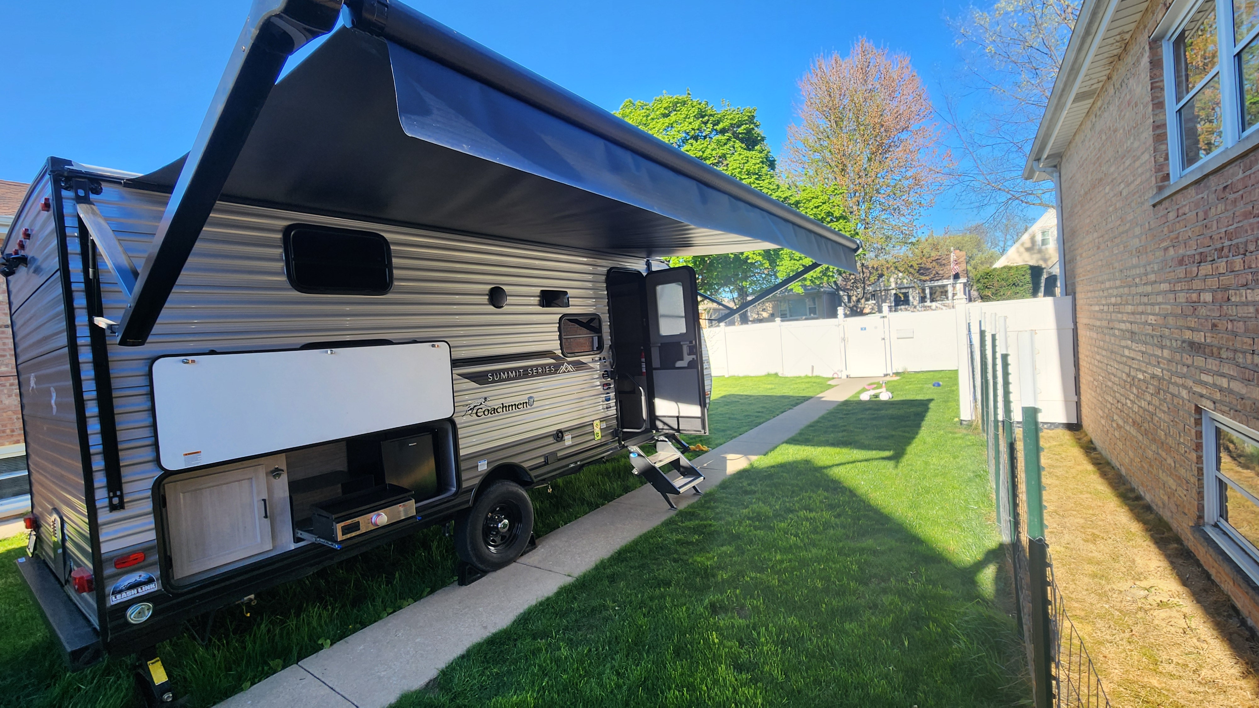 Travel trailer RV Rental 