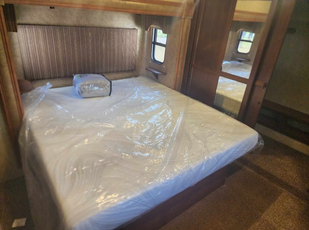 Forest River Cedar Creek 34 RLSA 2014