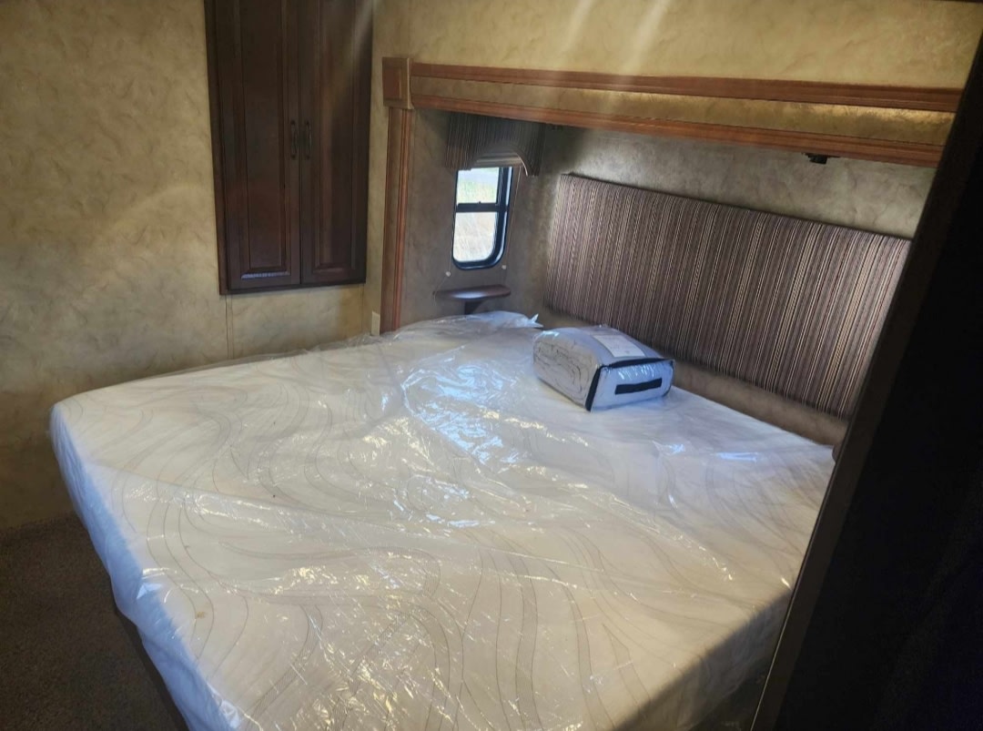 Forest River Cedar Creek 34 RLSA 2014