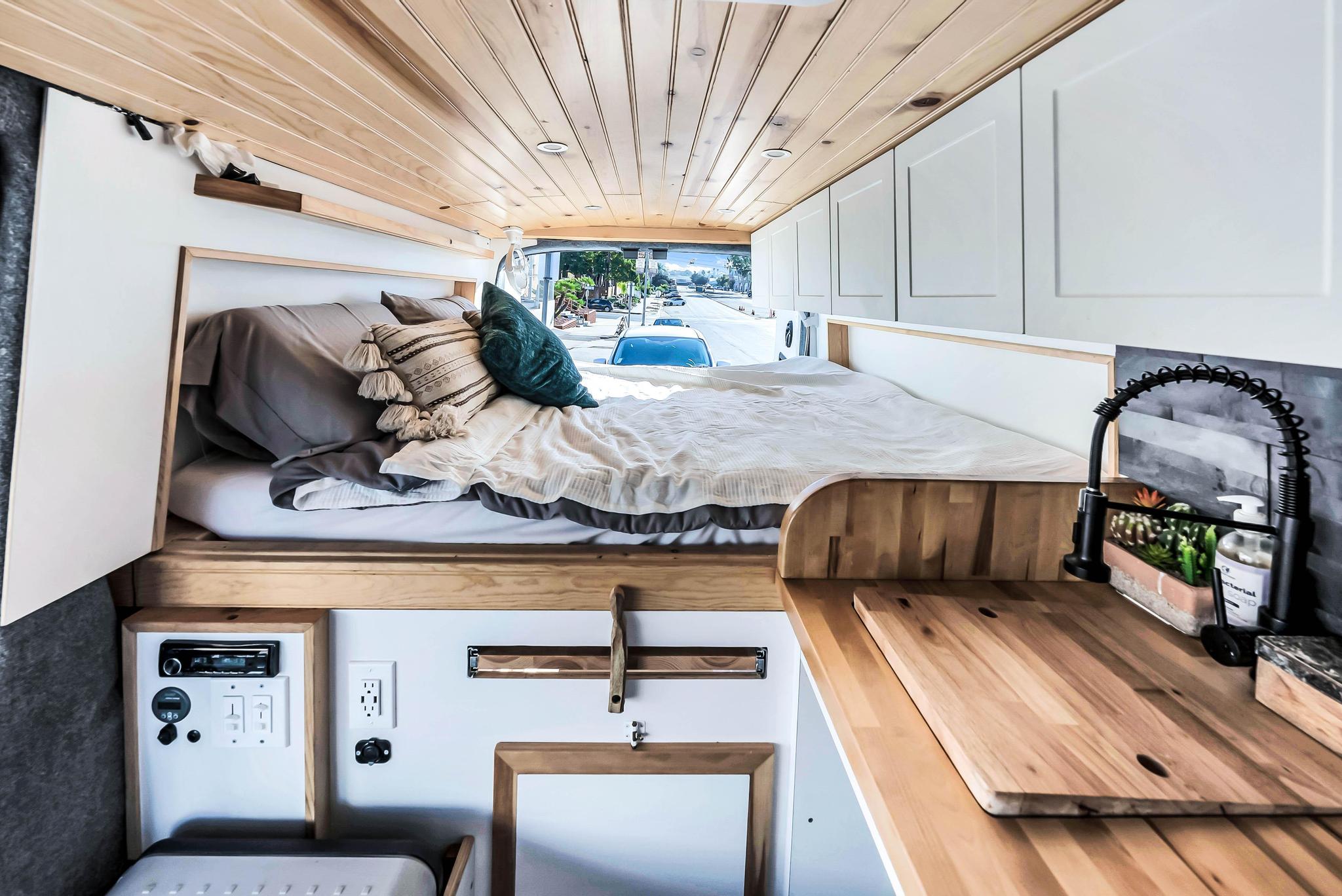 Camper van RV Rental 