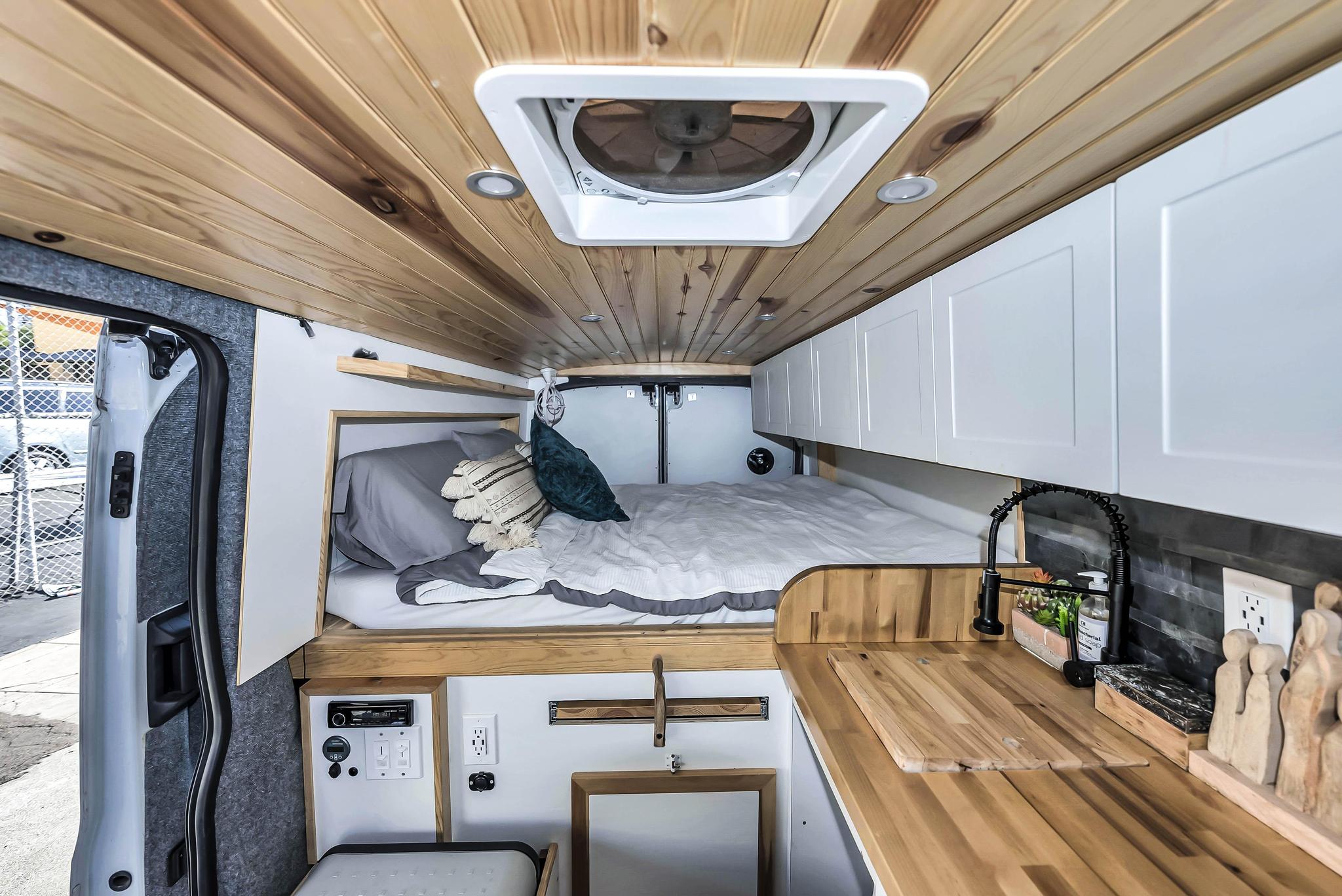 Camper van RV Rental 