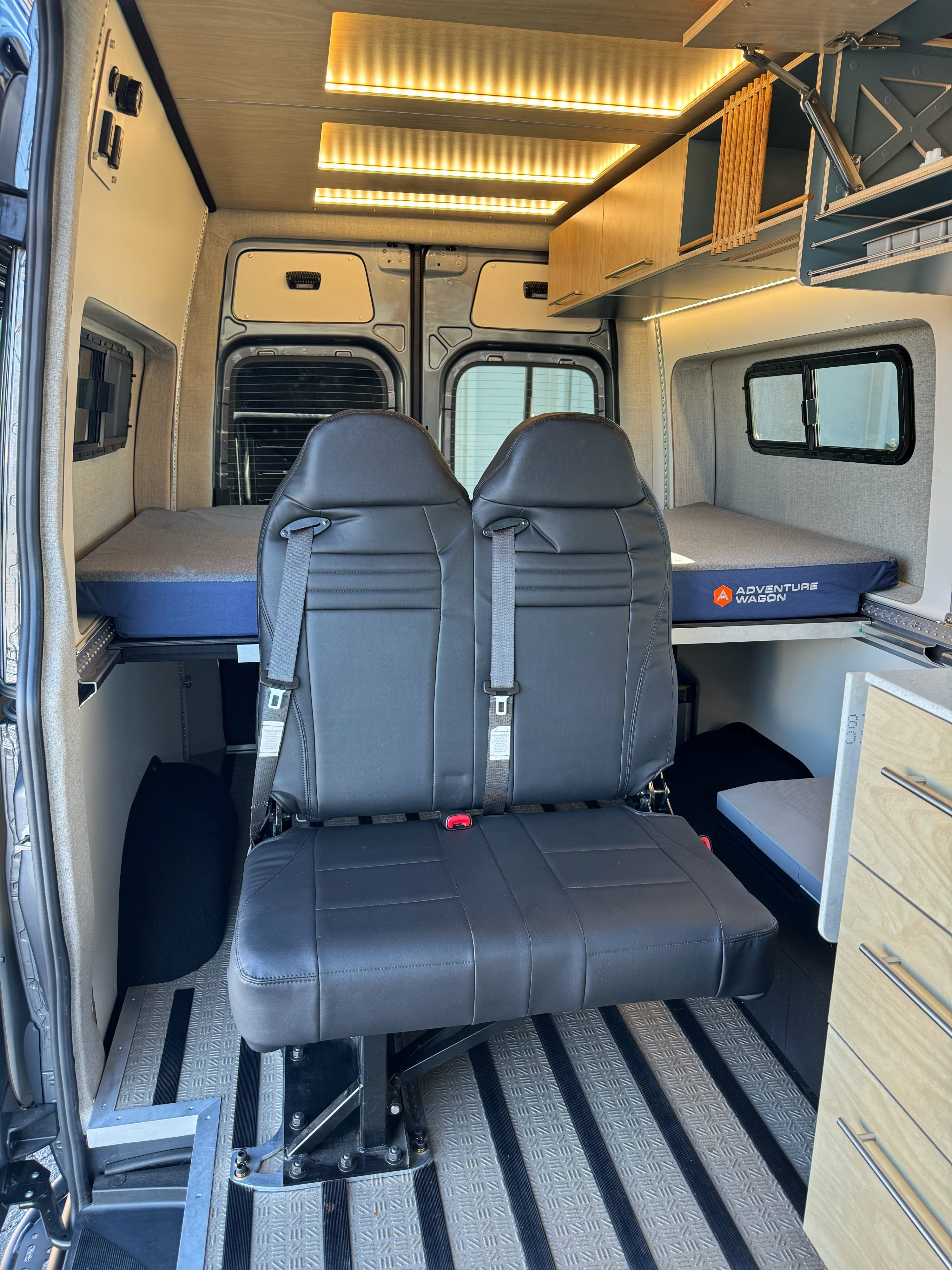 Camper van RV Rental 