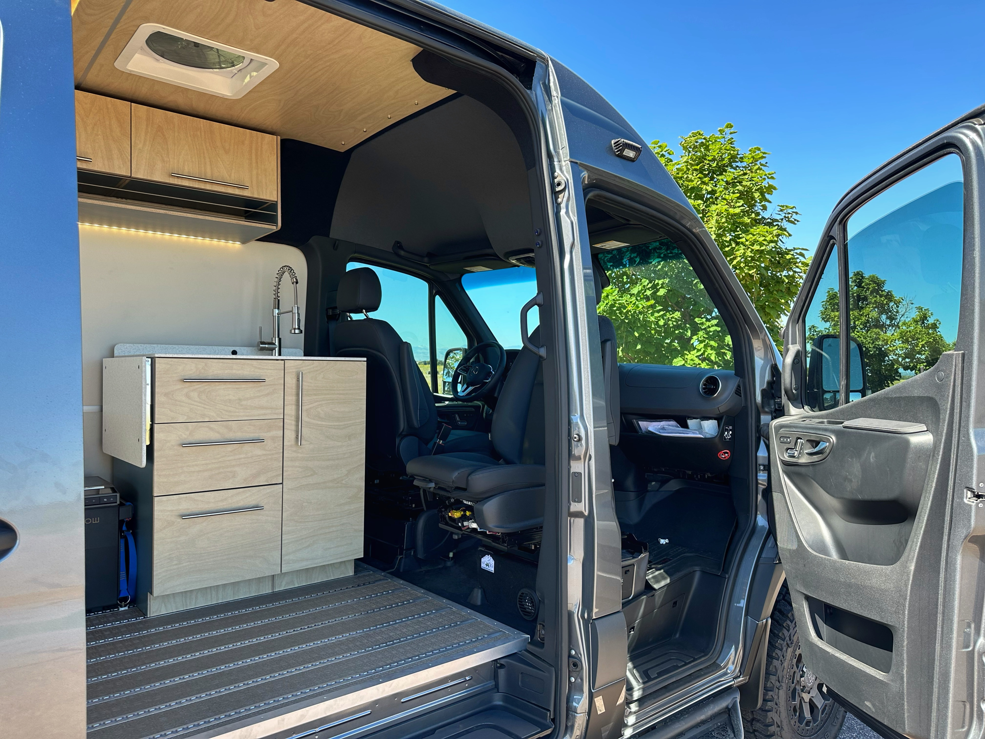 Camper van RV Rental 