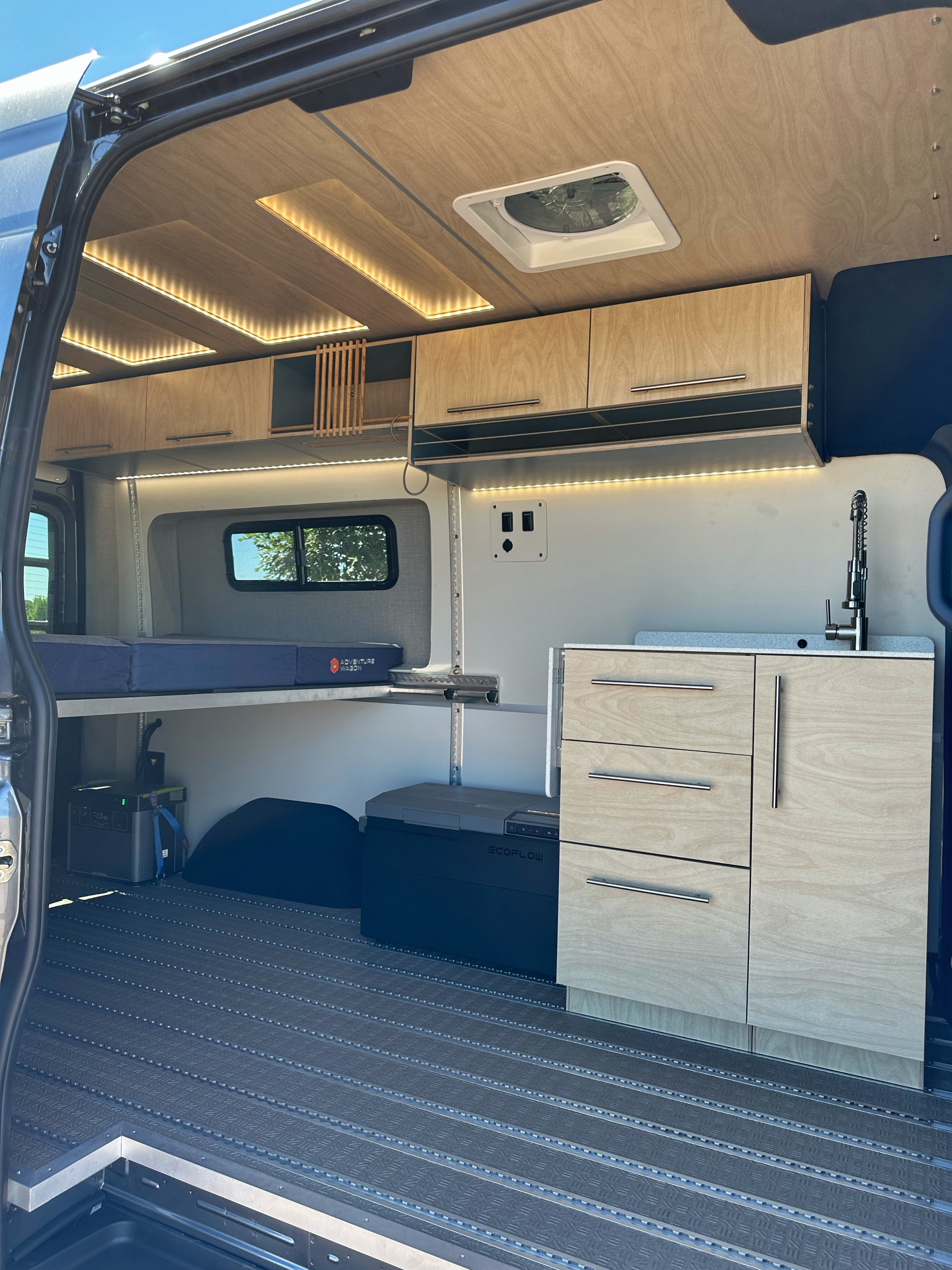 Camper van RV Rental 