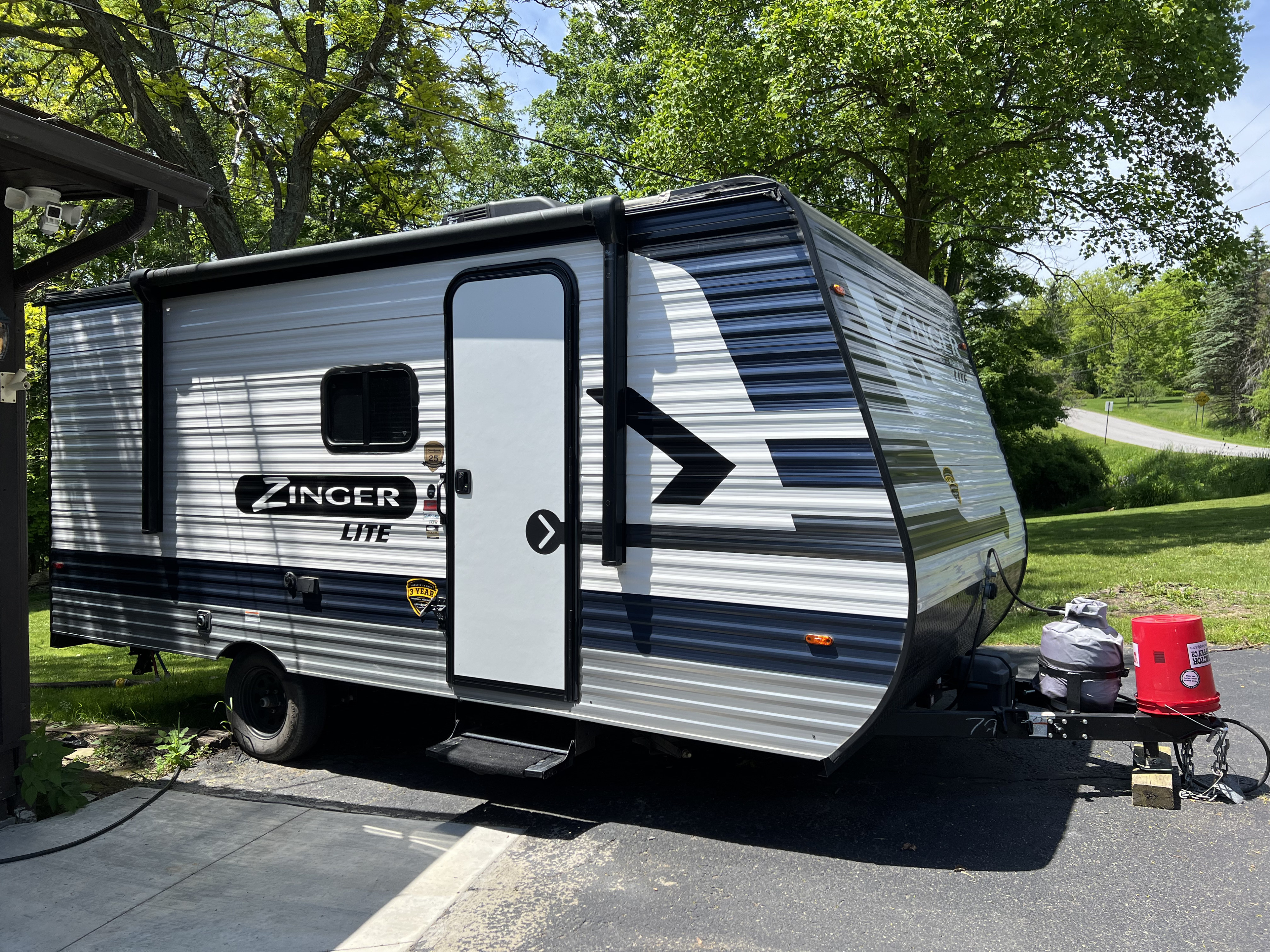 2022 Crossroads RV Zinger Lite Travel trailer Rental in