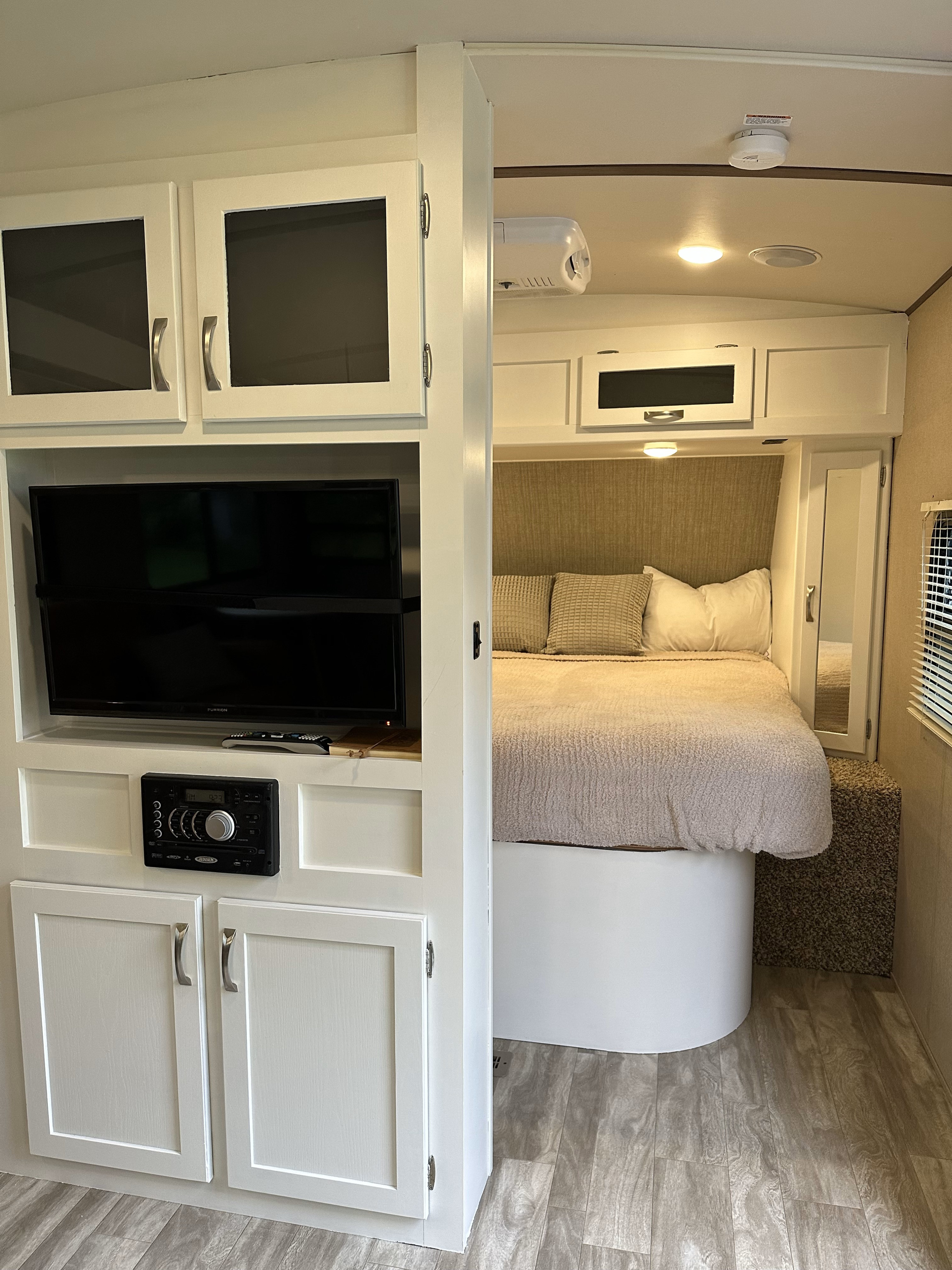 Travel trailer RV Rental 