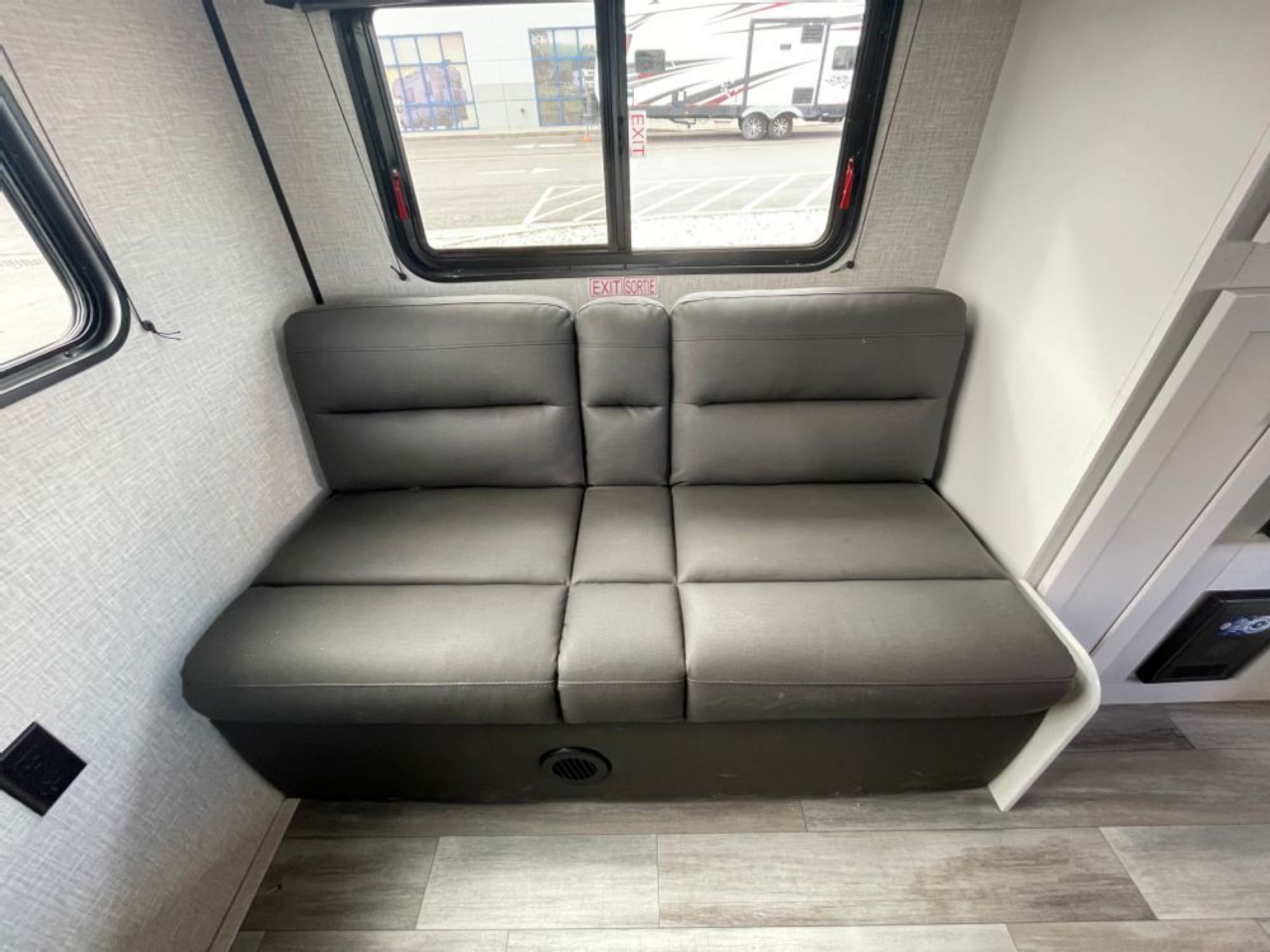 Travel trailer RV Rental 