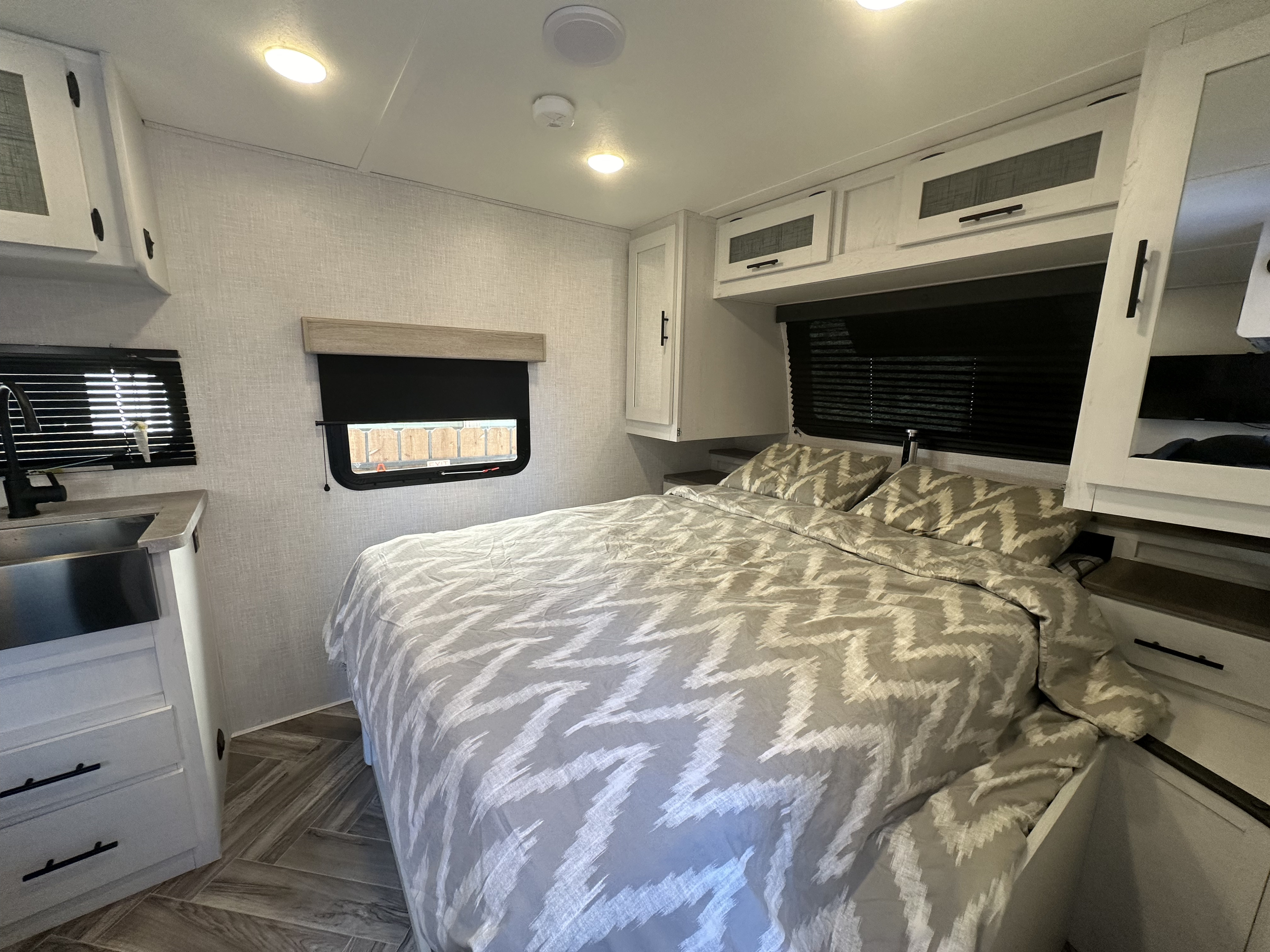 Travel trailer RV Rental 