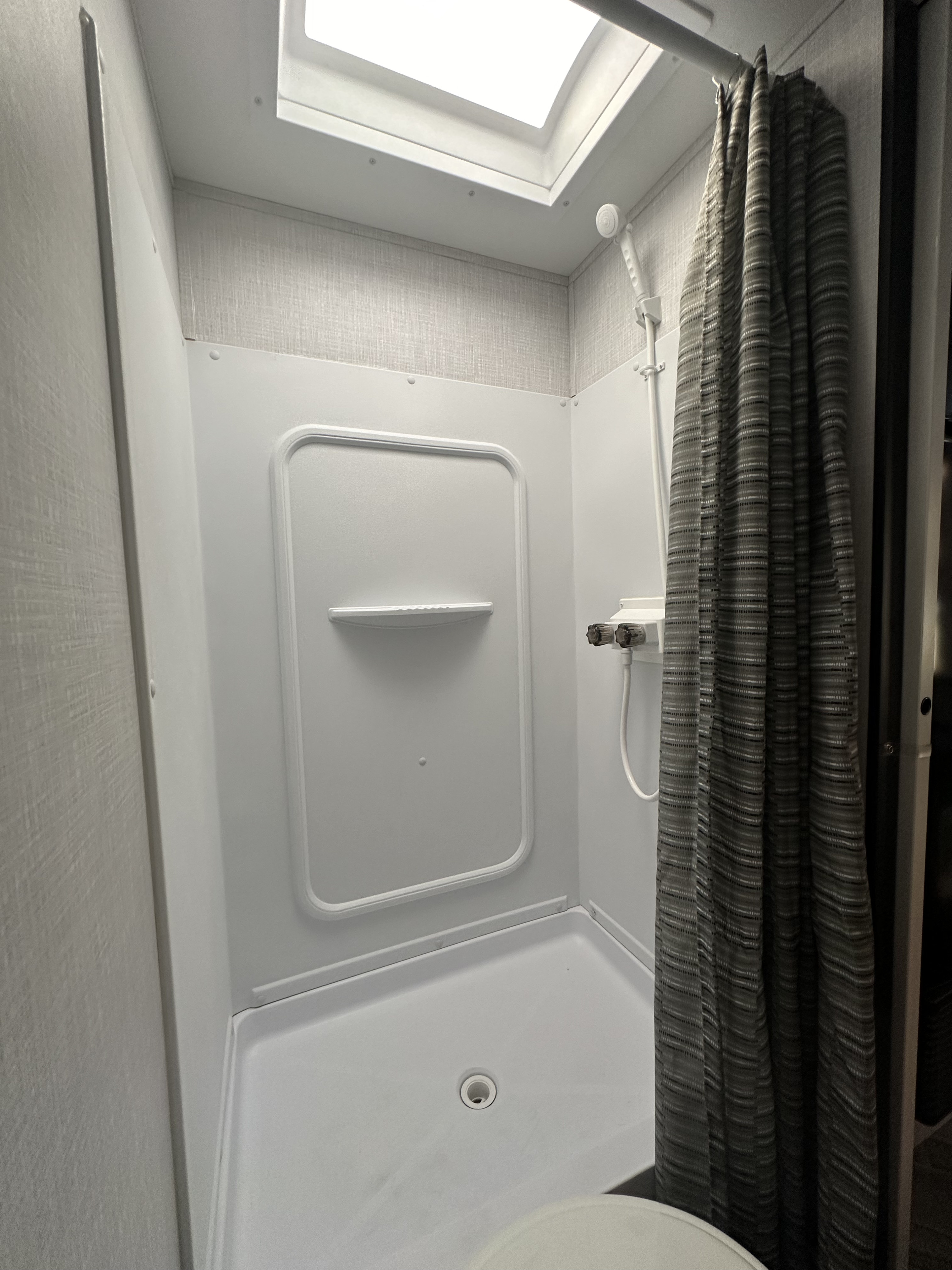 Travel trailer RV Rental 