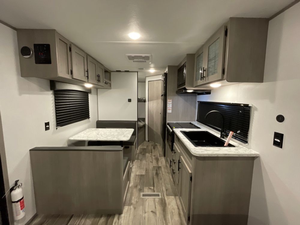 Travel trailer RV Rental 