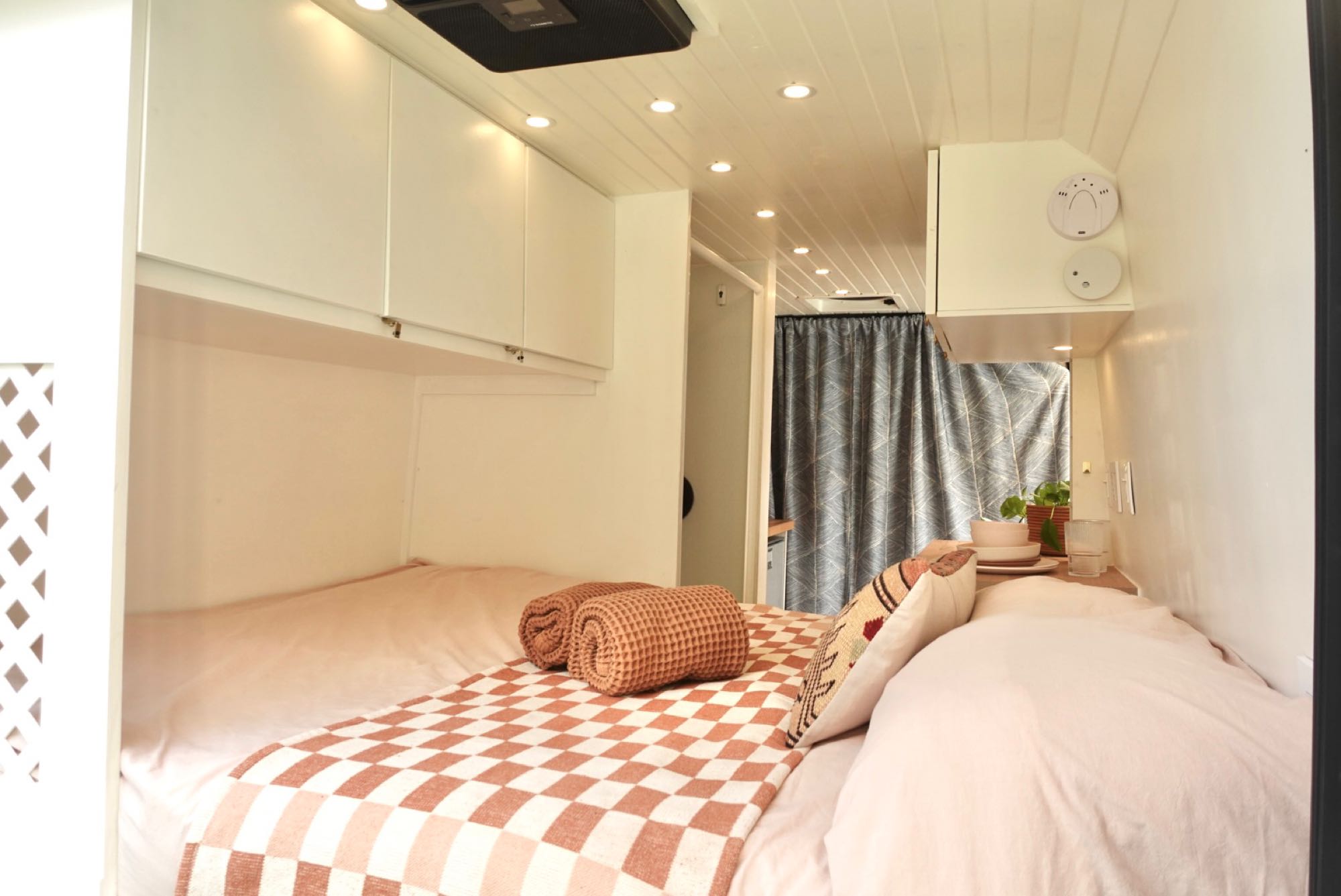 Camper van RV Rental 