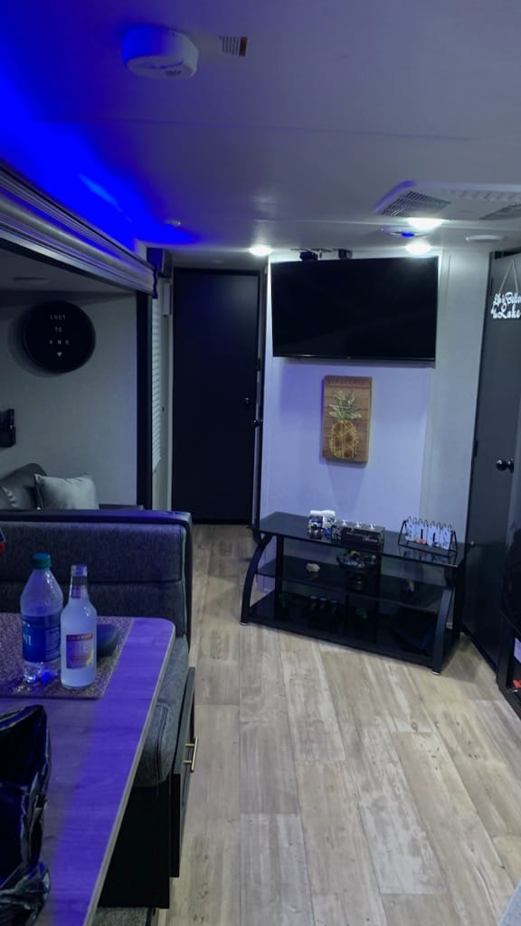 Travel trailer RV Rental 