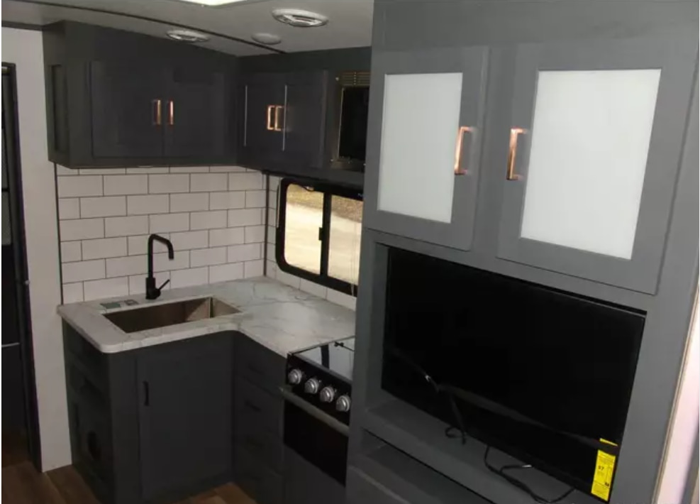 Travel trailer RV Rental 