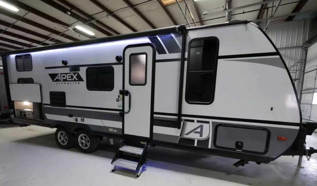 Travel trailer RV Rental 