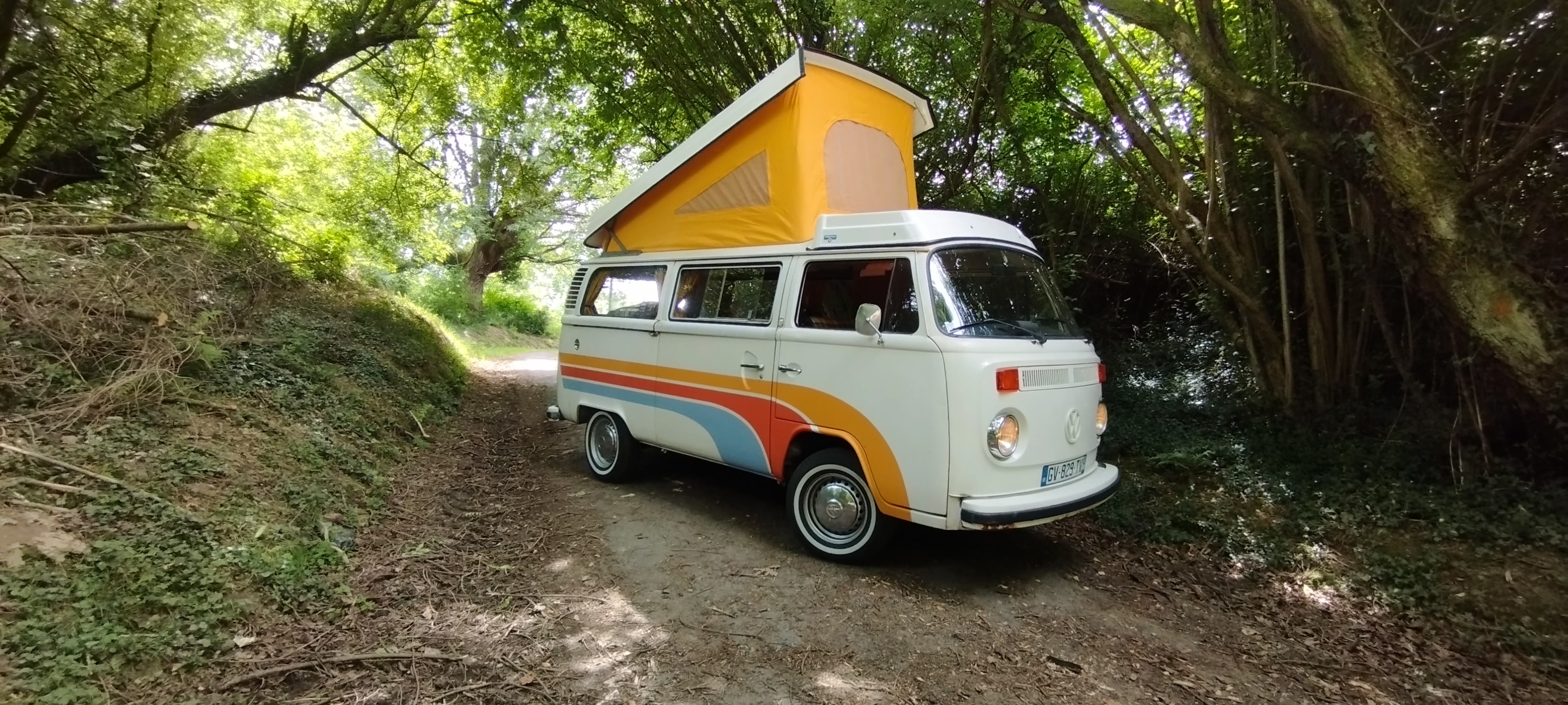 1978 Volkswagen T2 Camper van Rental in Anglet, Outdoorsy