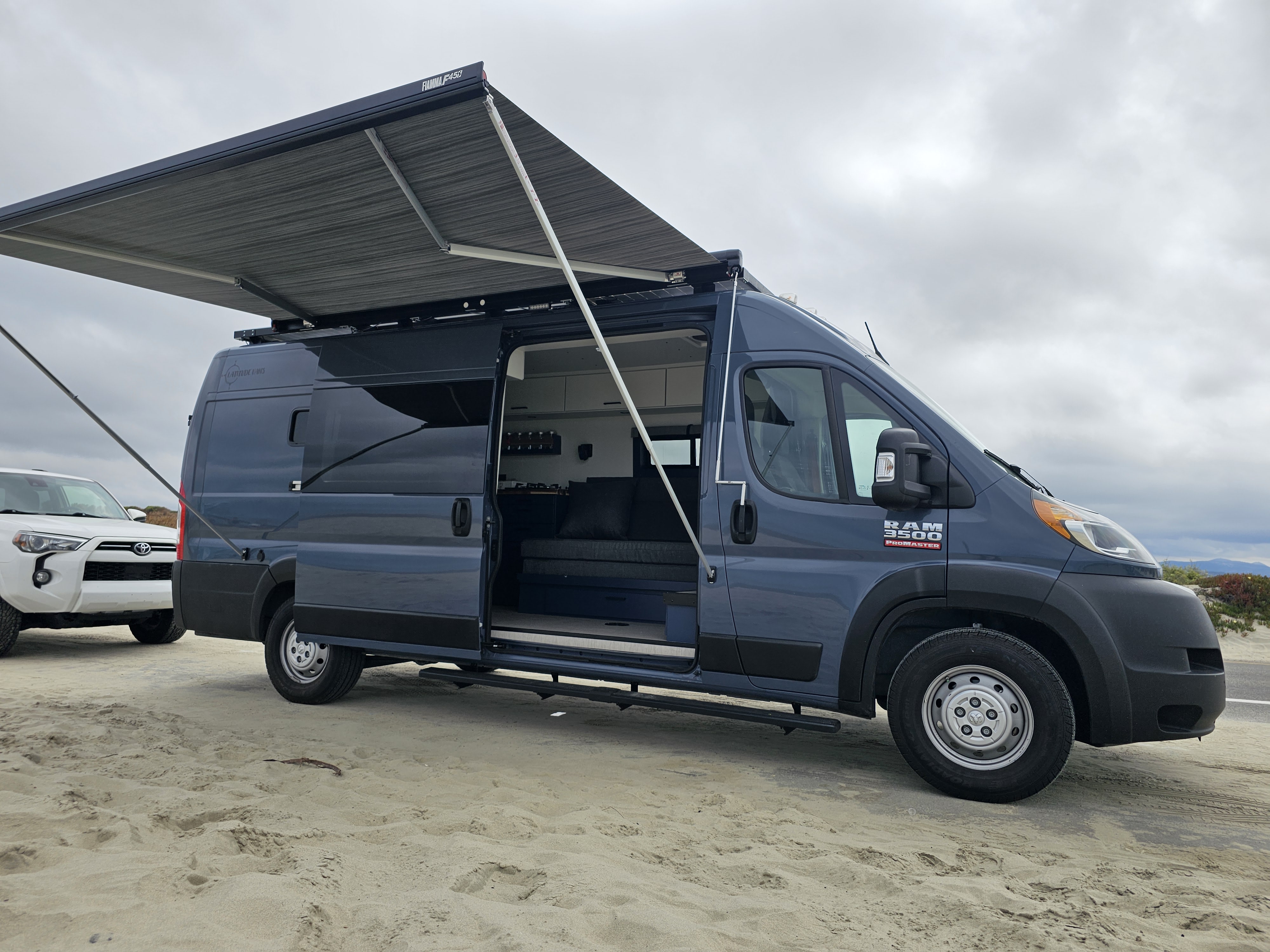 De Van XL - Most Open, Spacious Build out there! 2022 Promaster 3500