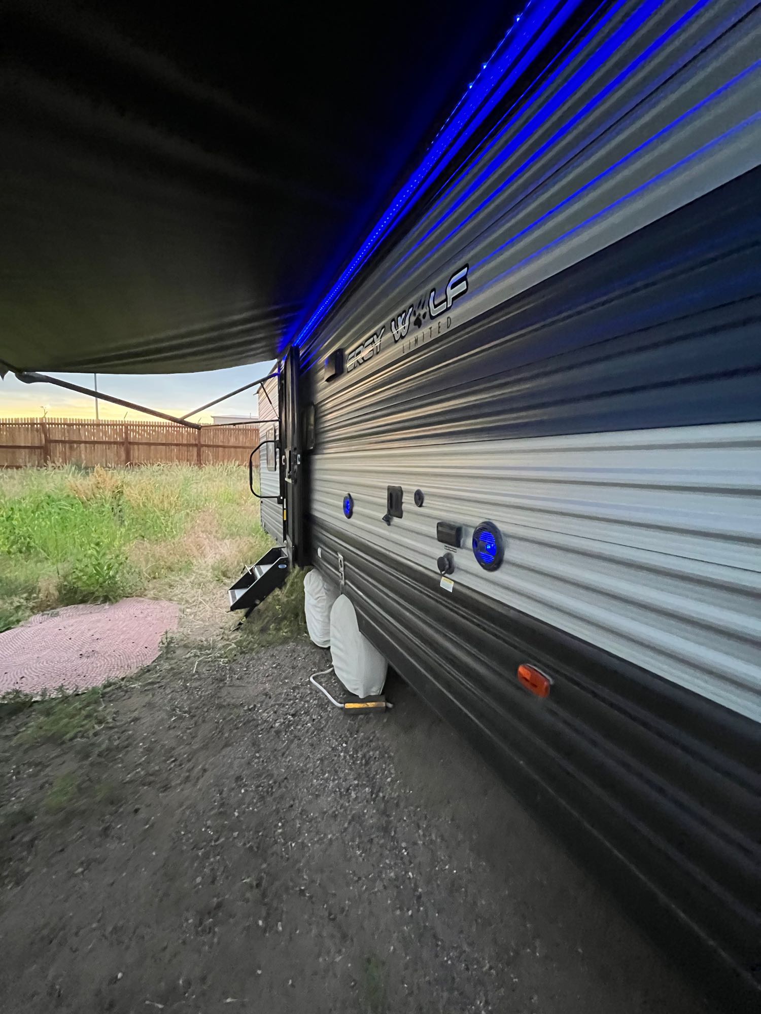 Travel trailer RV Rental 