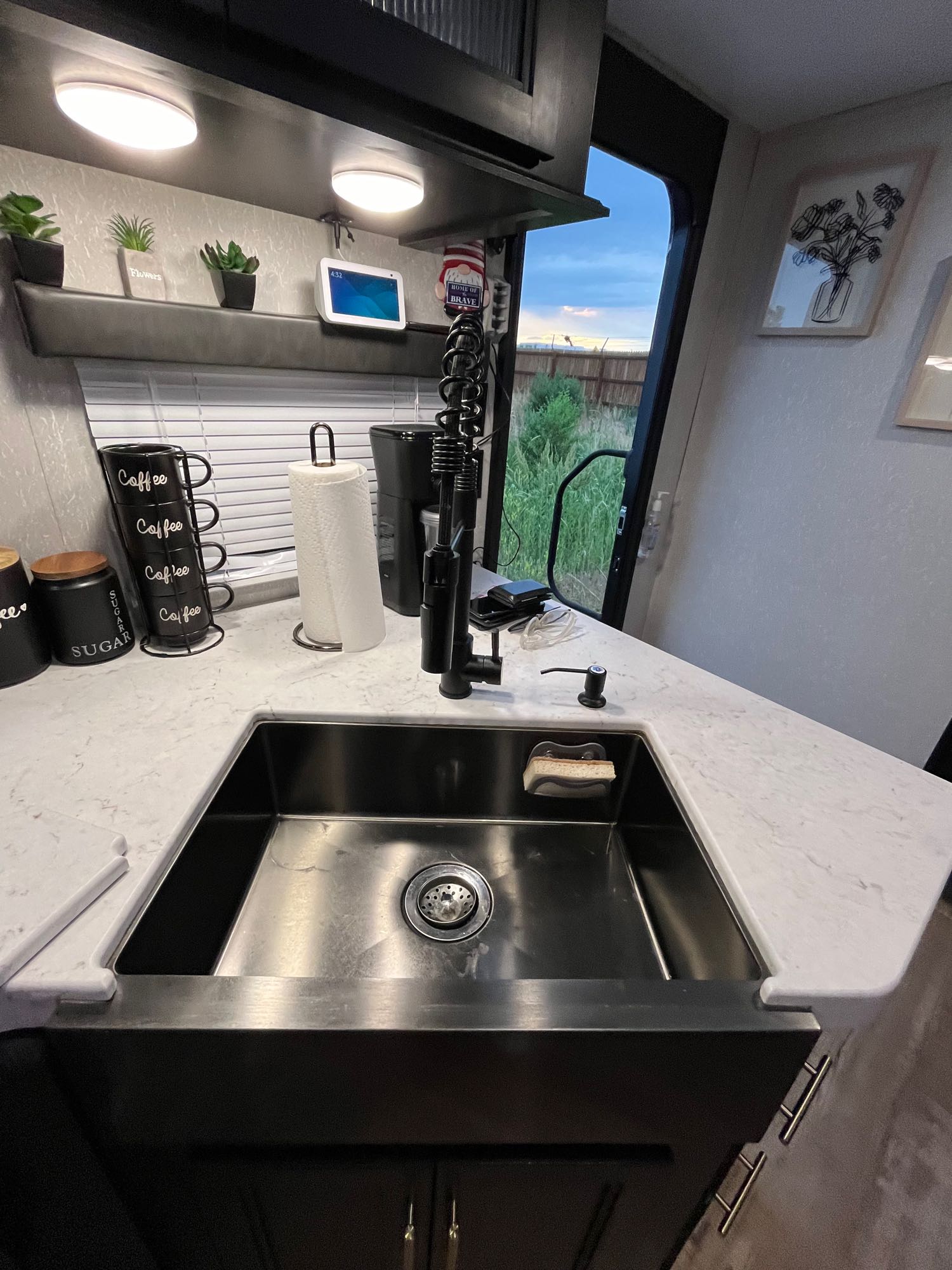 Travel trailer RV Rental 