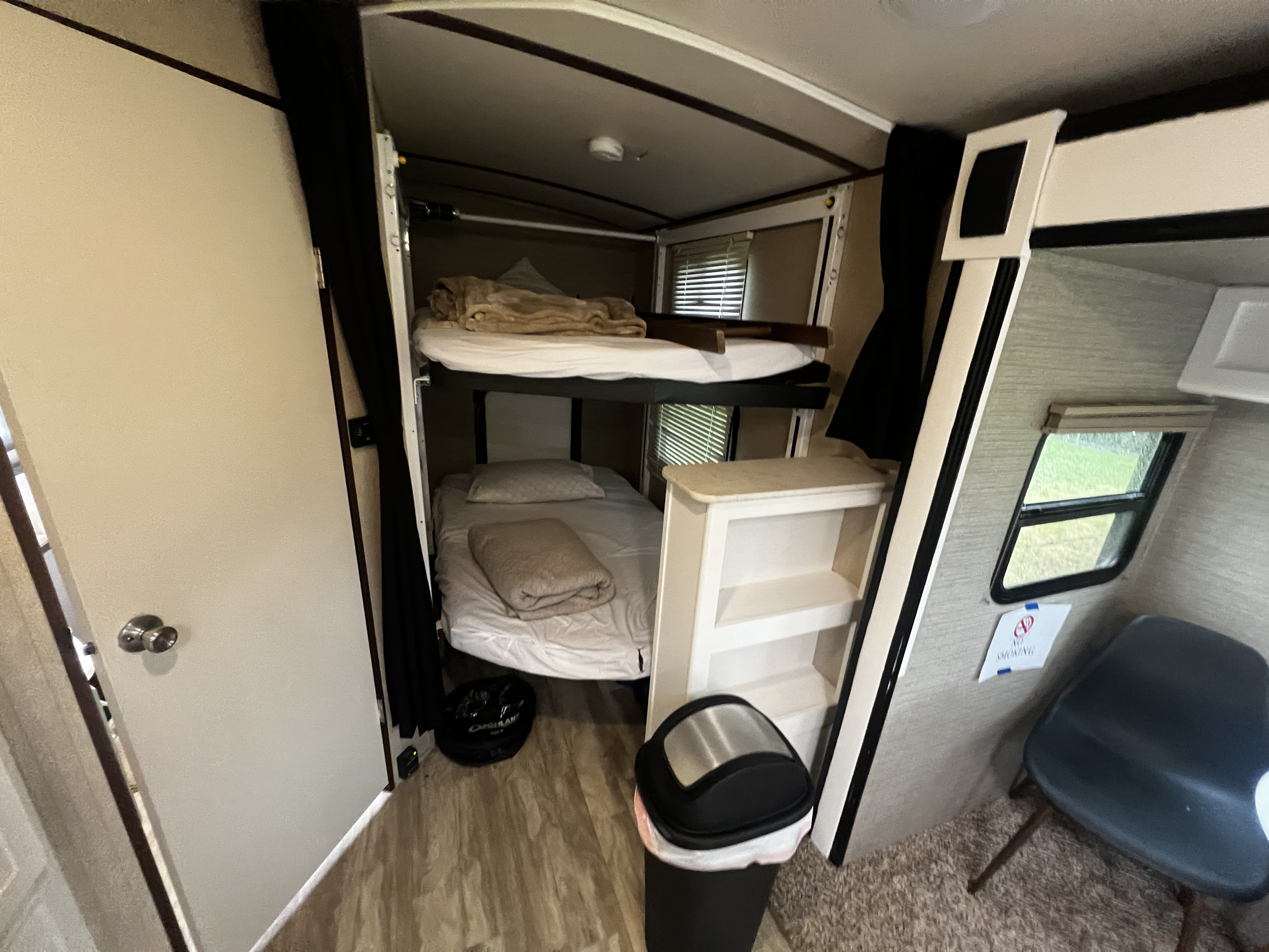 Travel trailer RV Rental 