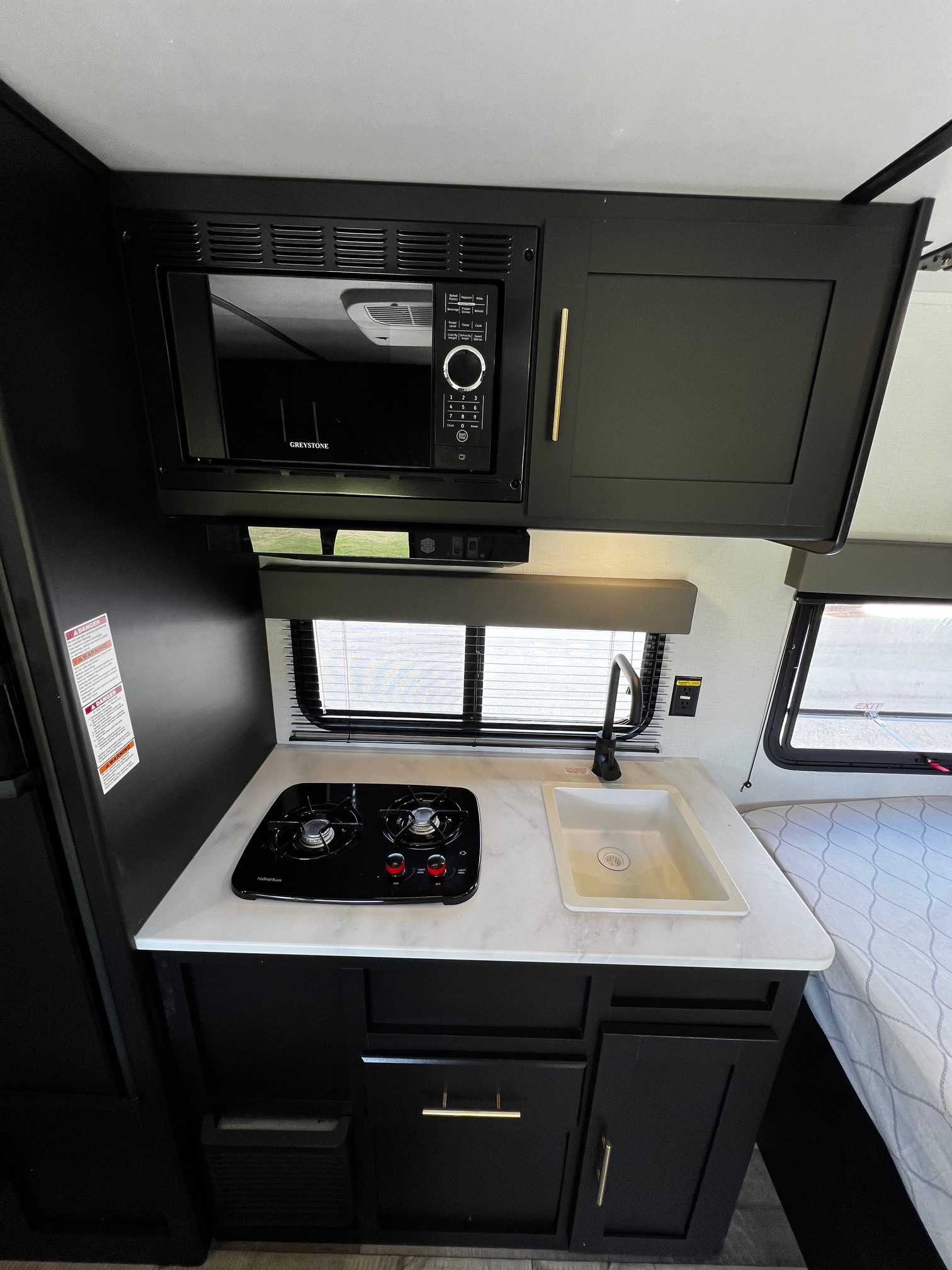 Travel trailer RV Rental 