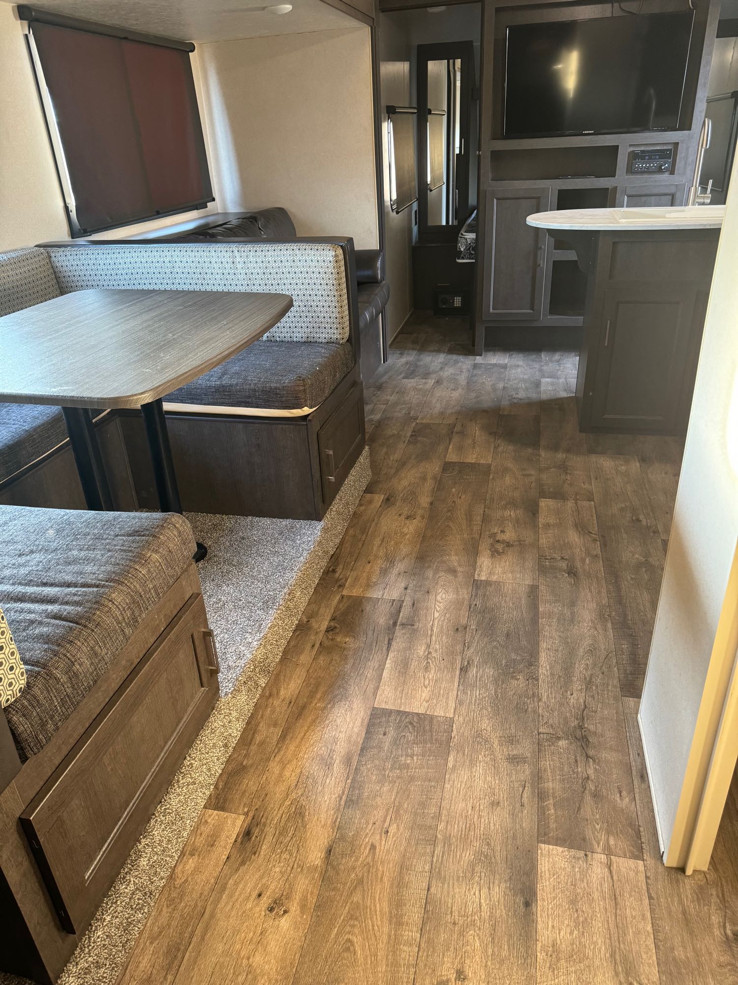 Travel trailer RV Rental 