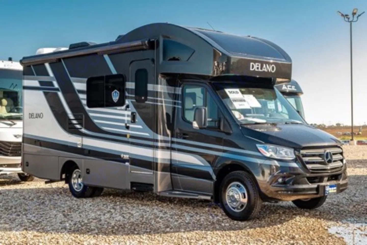 C1 - 2022 LUXURY Mercedes Thor Delano STARLINK WiFi Equipped - Sleeps 6 - W