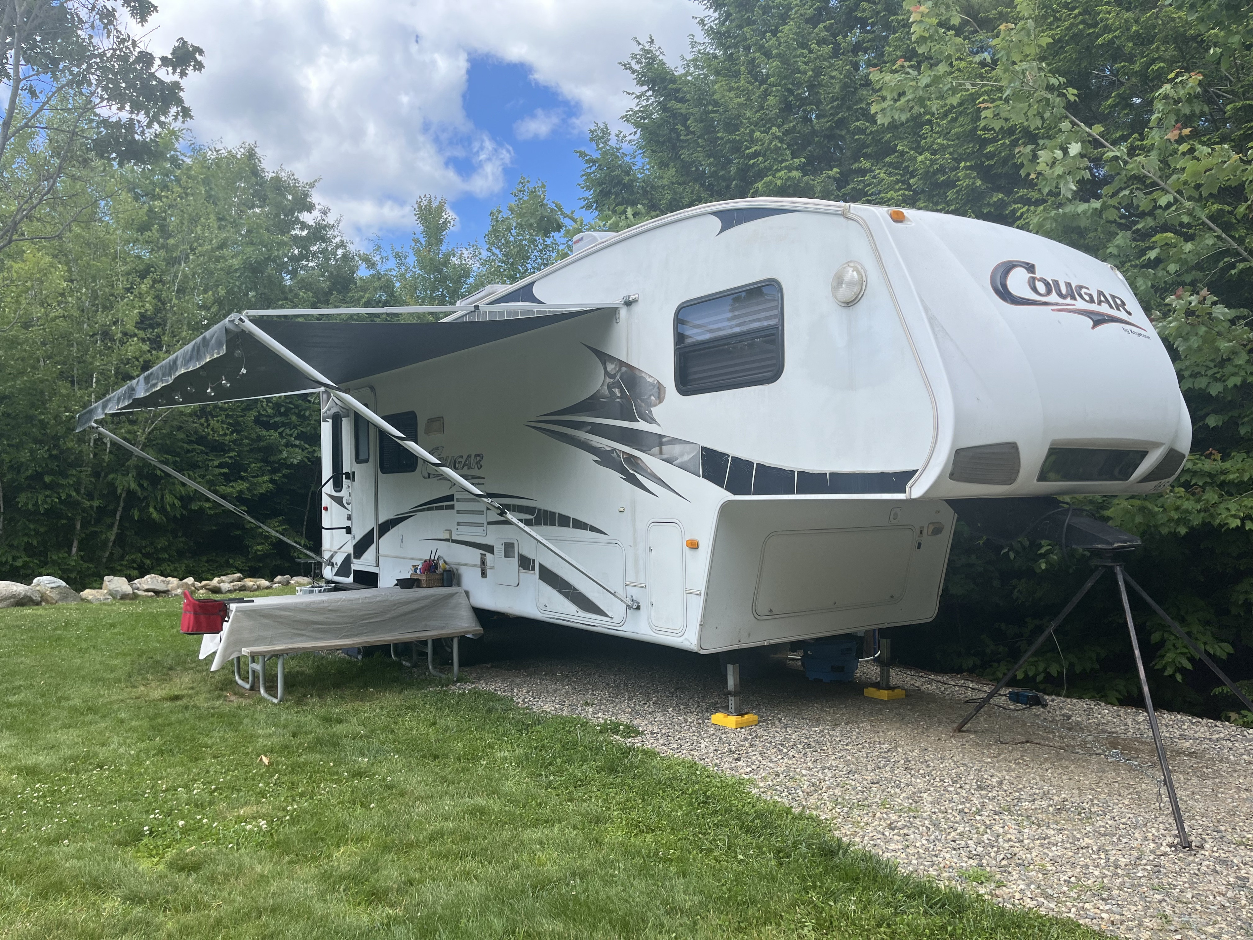 Fifth-wheel RV Rental 