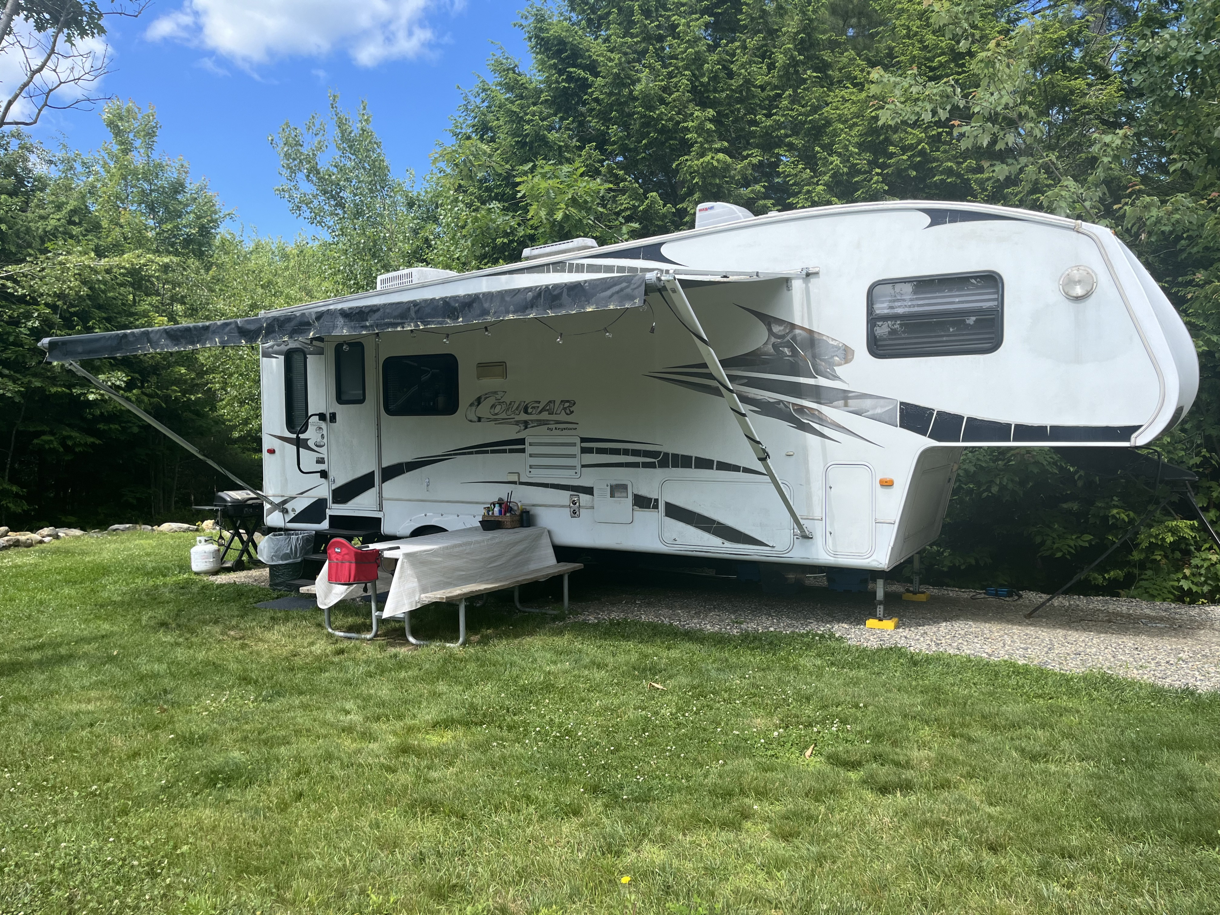 Fifth-wheel RV Rental 